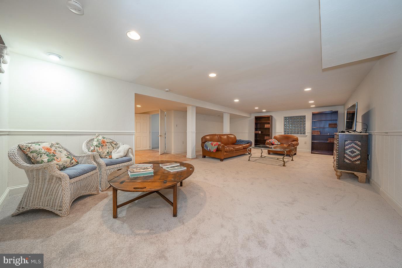 GLADWYNE - Residential