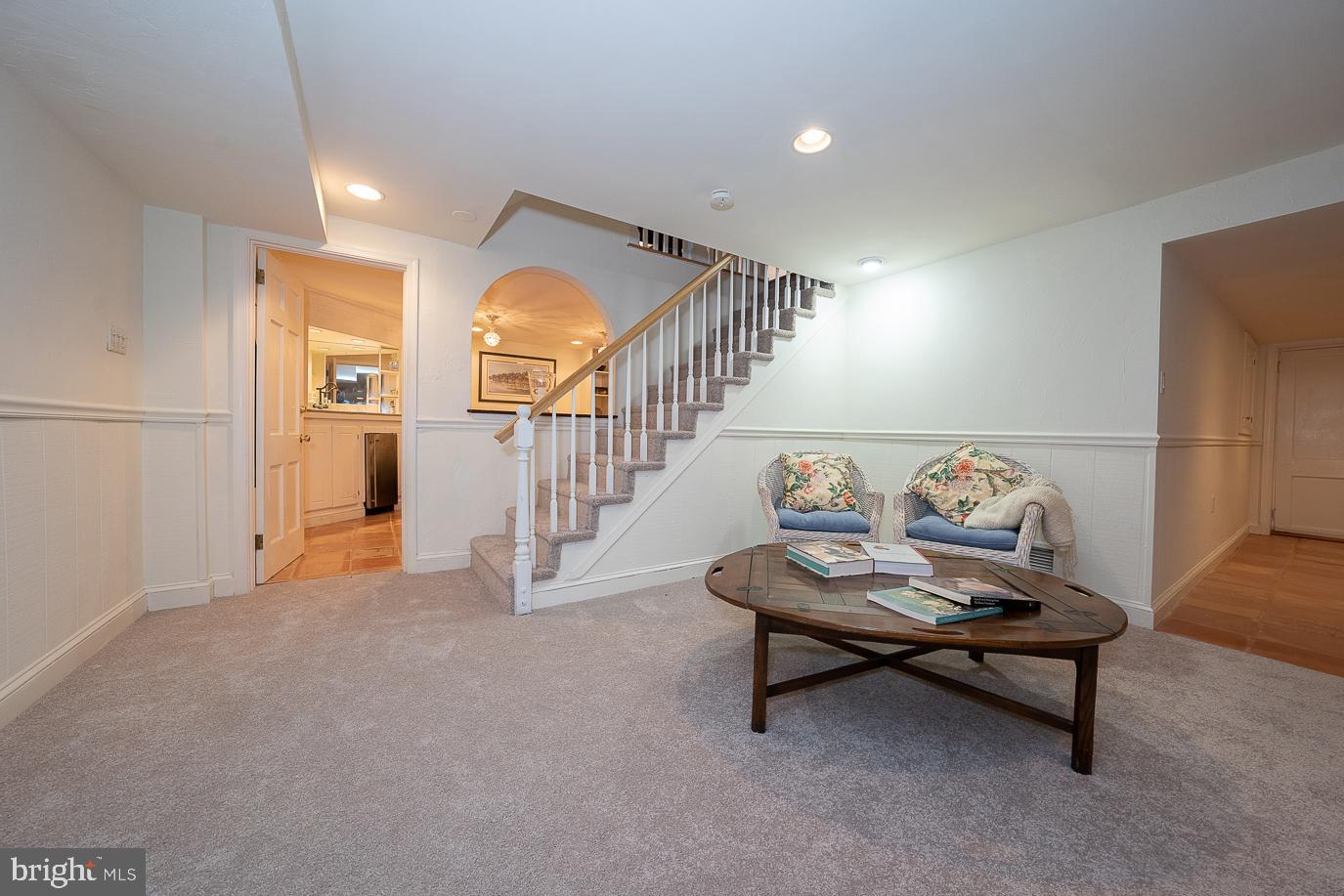 GLADWYNE - Residential