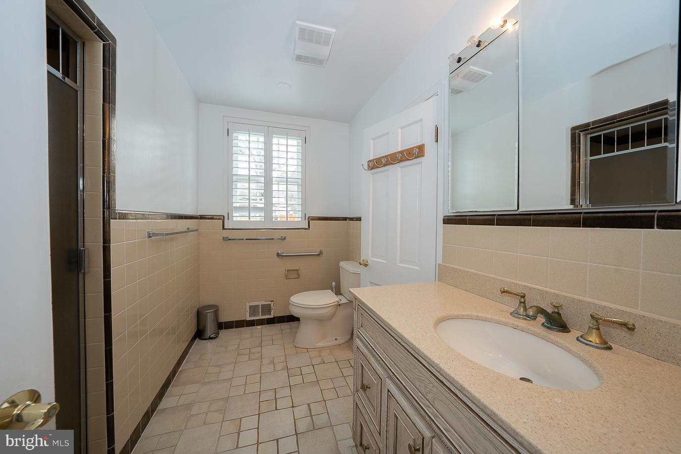 GLADWYNE - Residential