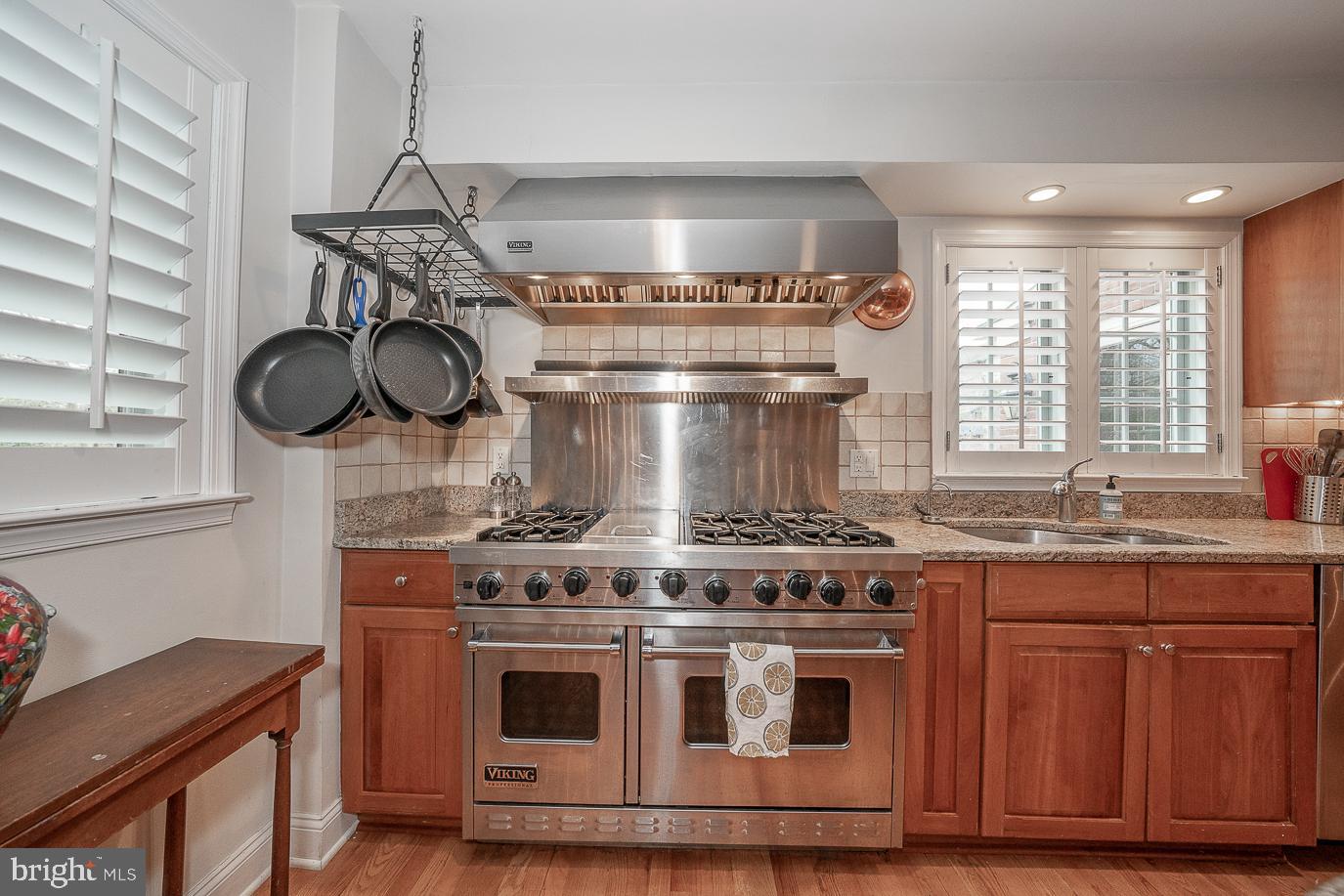 GLADWYNE - Residential