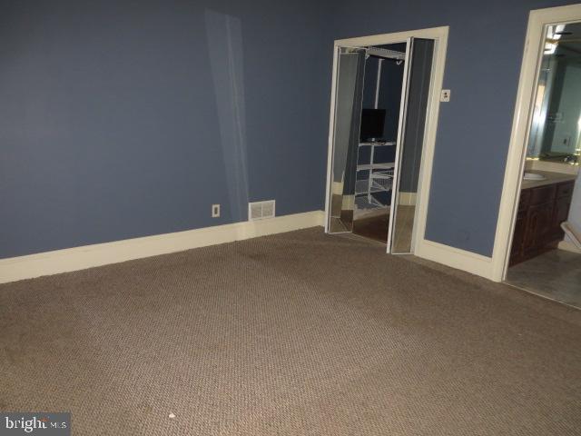 TWO POND ESTATES - Residential