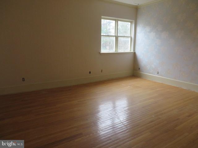 TWO POND ESTATES - Residential