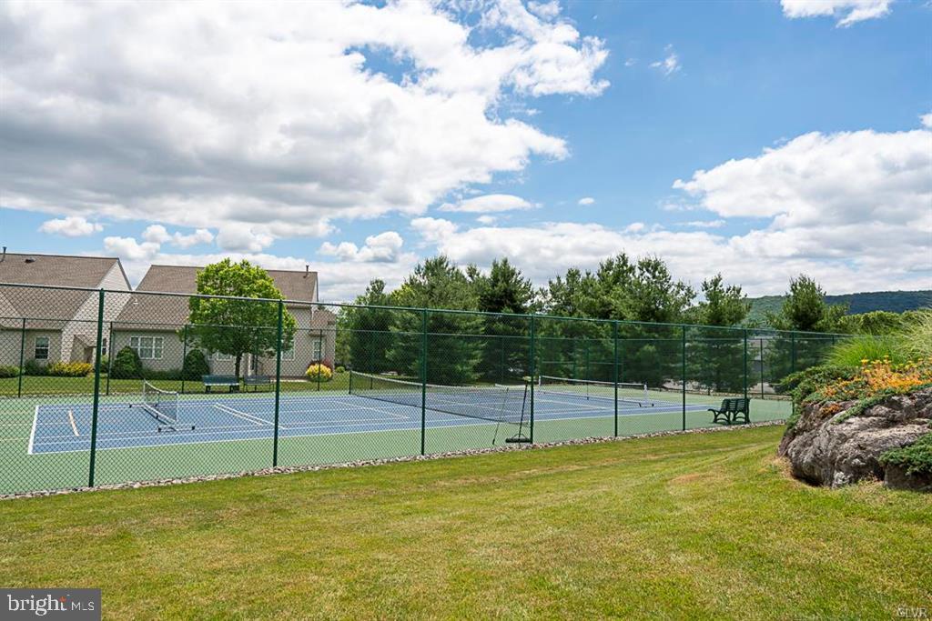 LEGACY OAKS - Residential