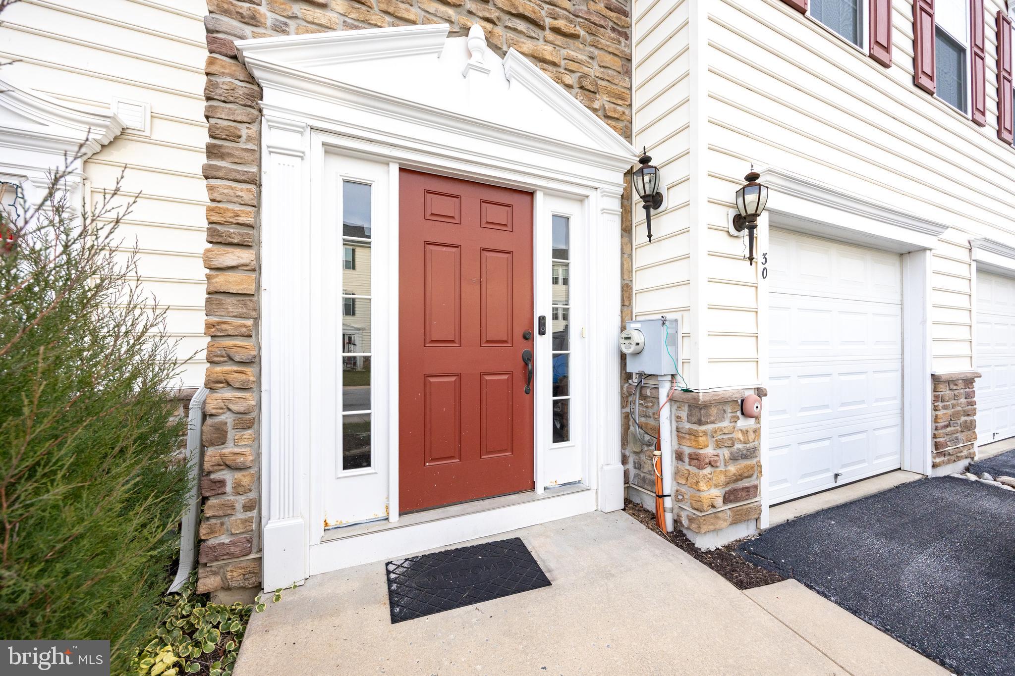 ROUND HILL - Residential