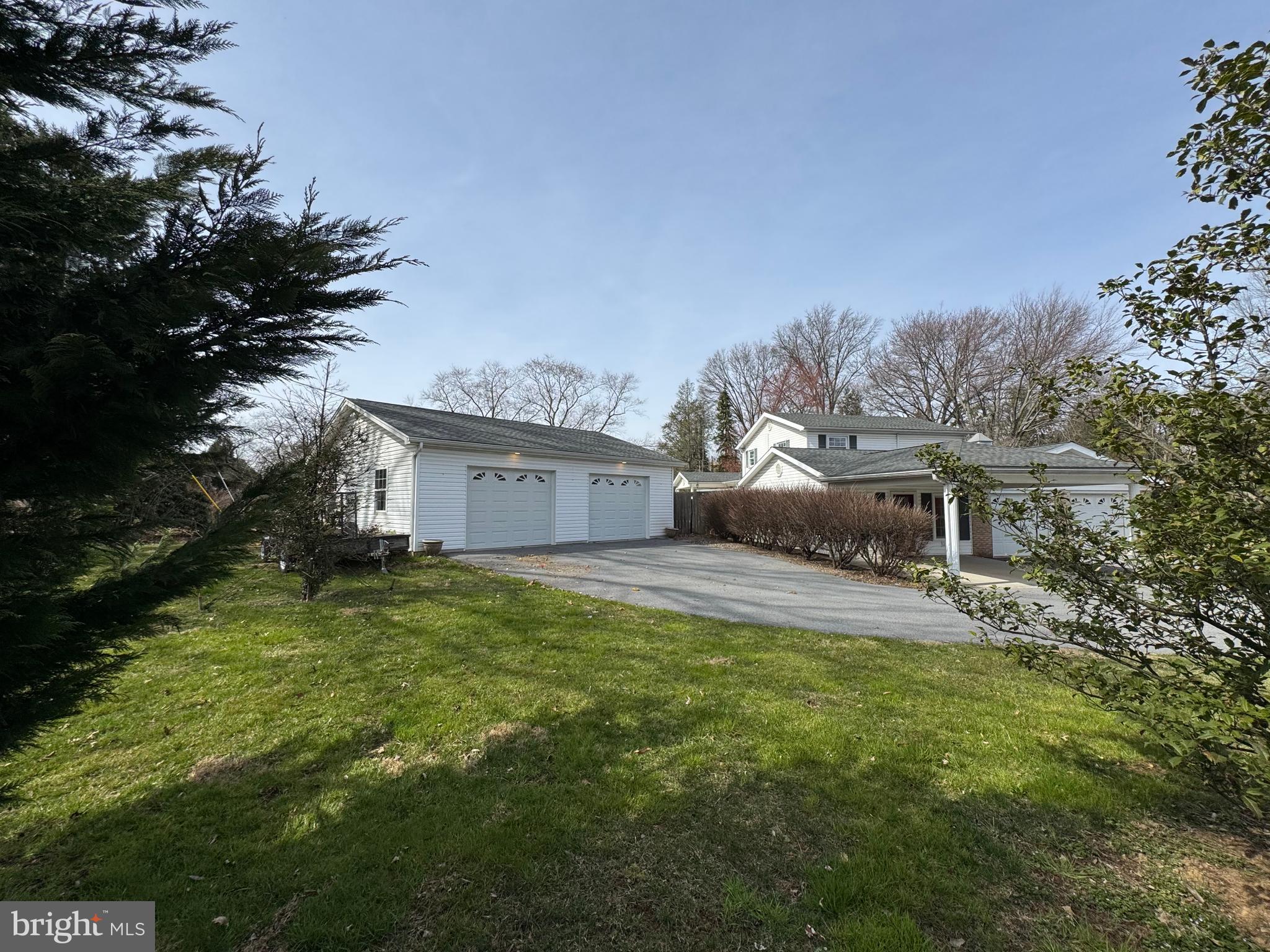 OLD MOORELAND - Residential