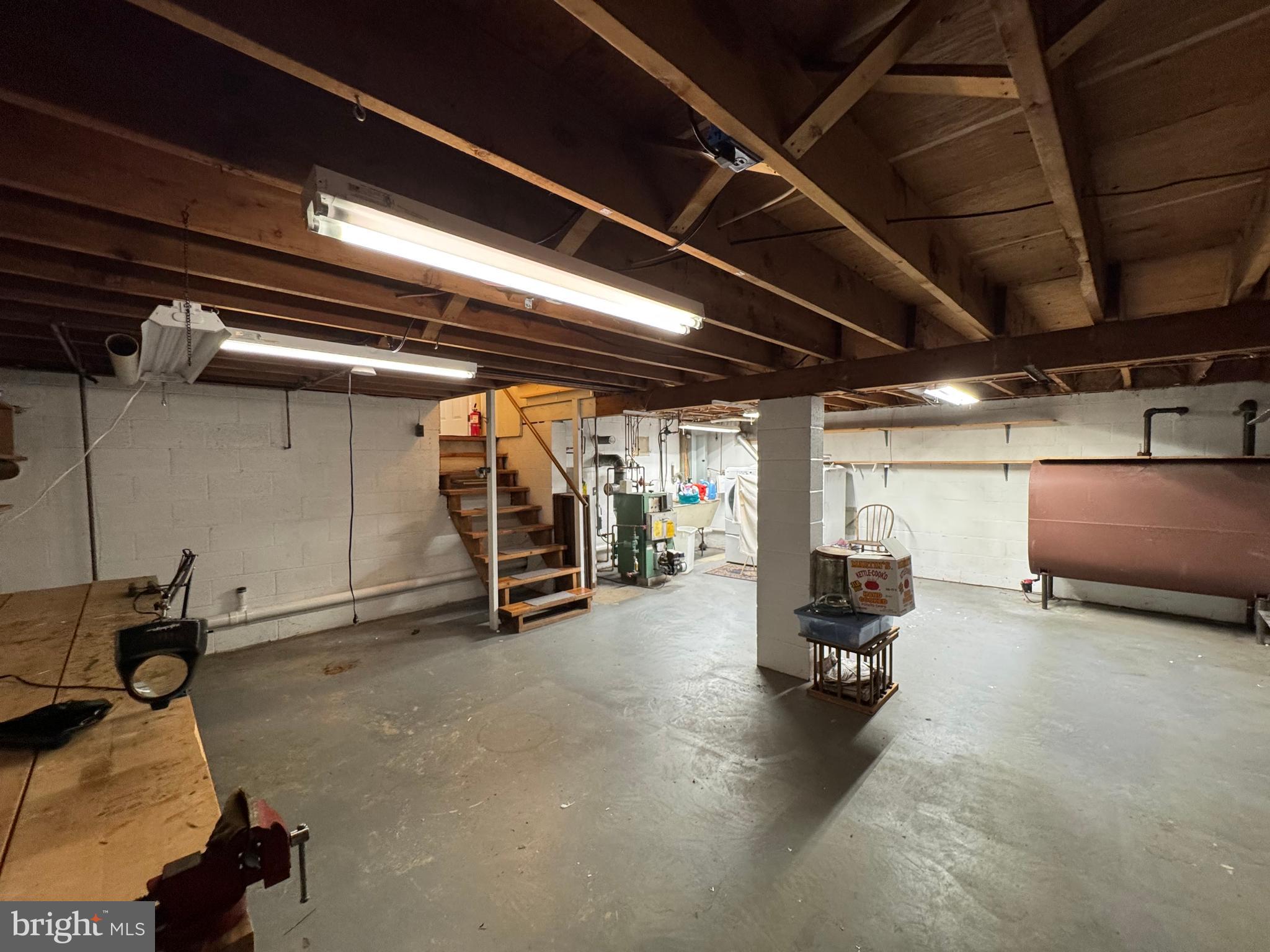 OLD MOORELAND - Residential