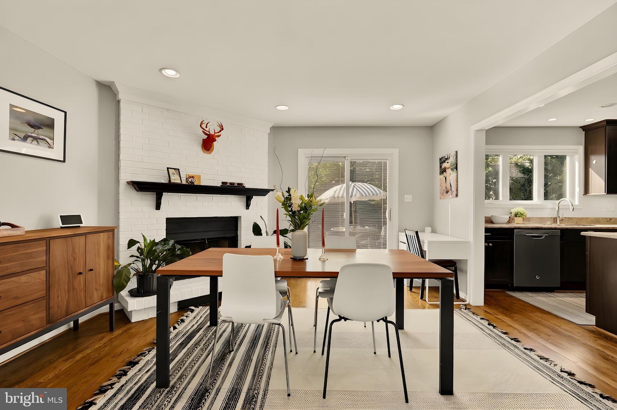 SIXTEENTH ST VILLAGE - Residential