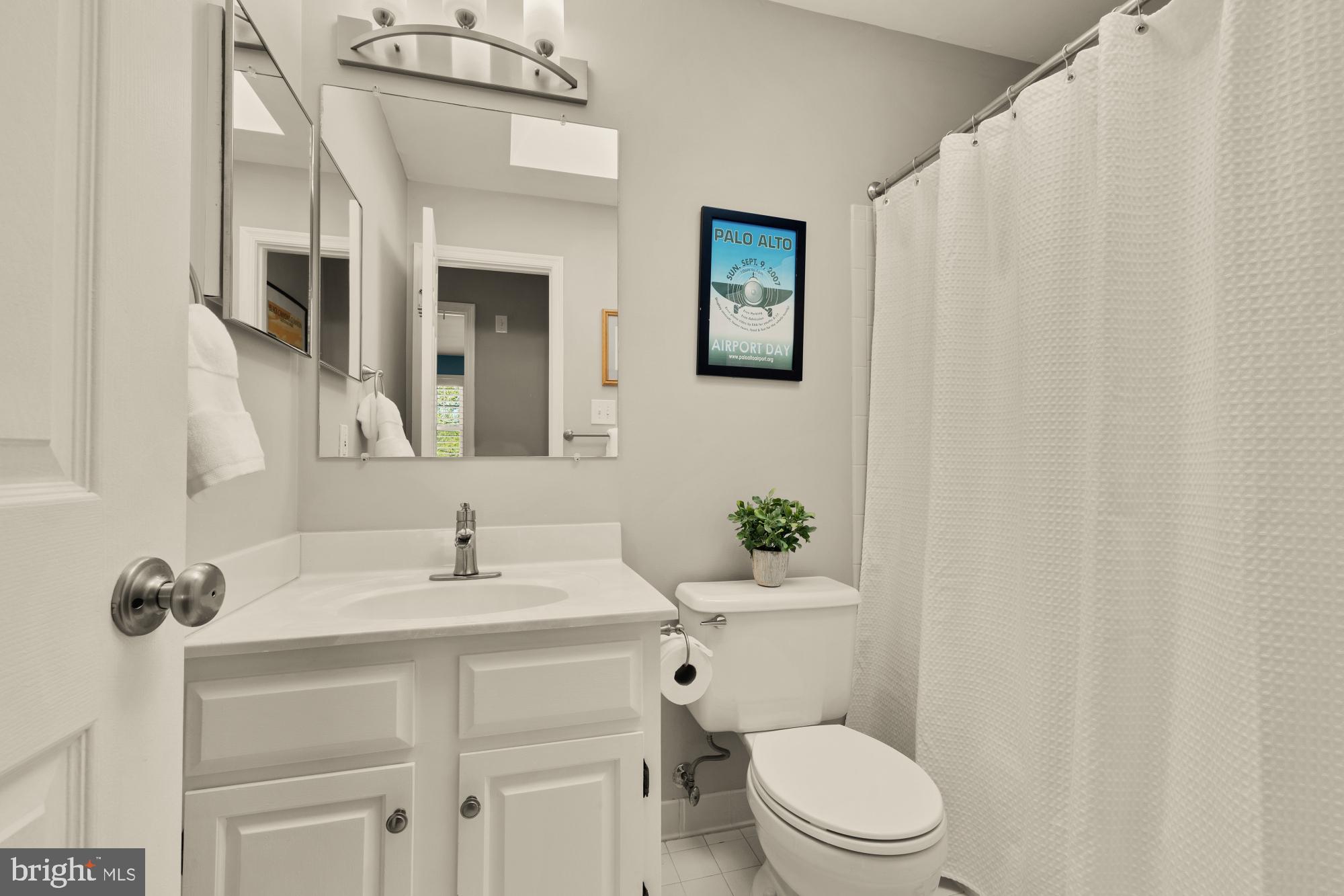 SIXTEENTH ST VILLAGE - Residential