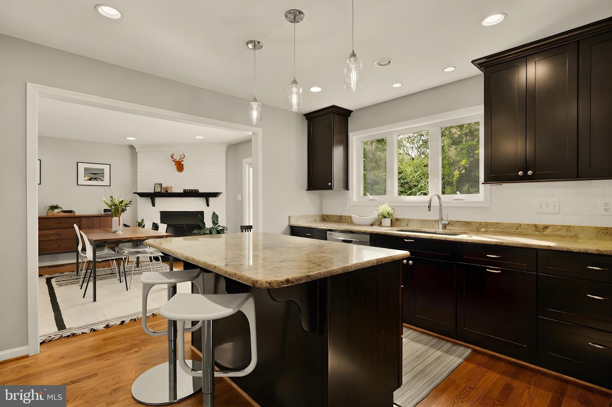 SIXTEENTH ST VILLAGE - Residential