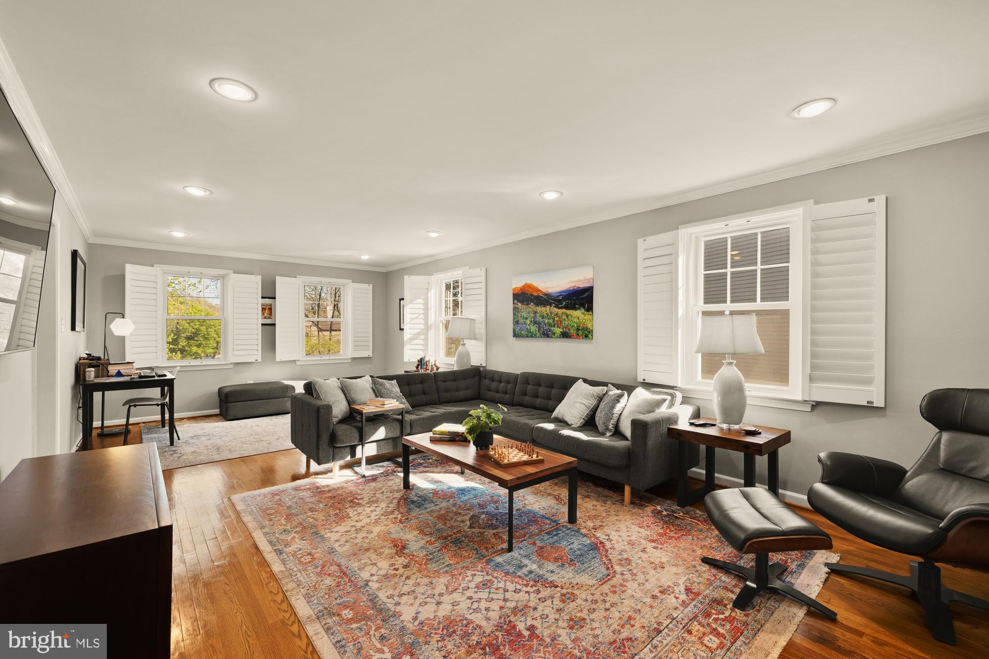 SIXTEENTH ST VILLAGE - Residential