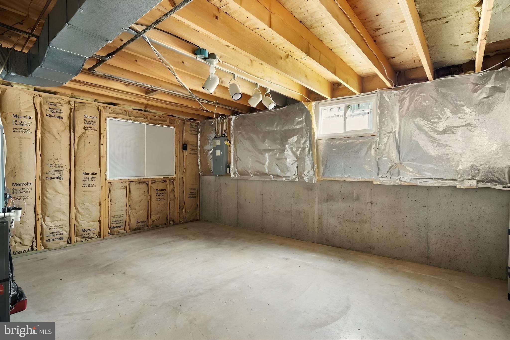 SIXTEENTH ST VILLAGE - Residential