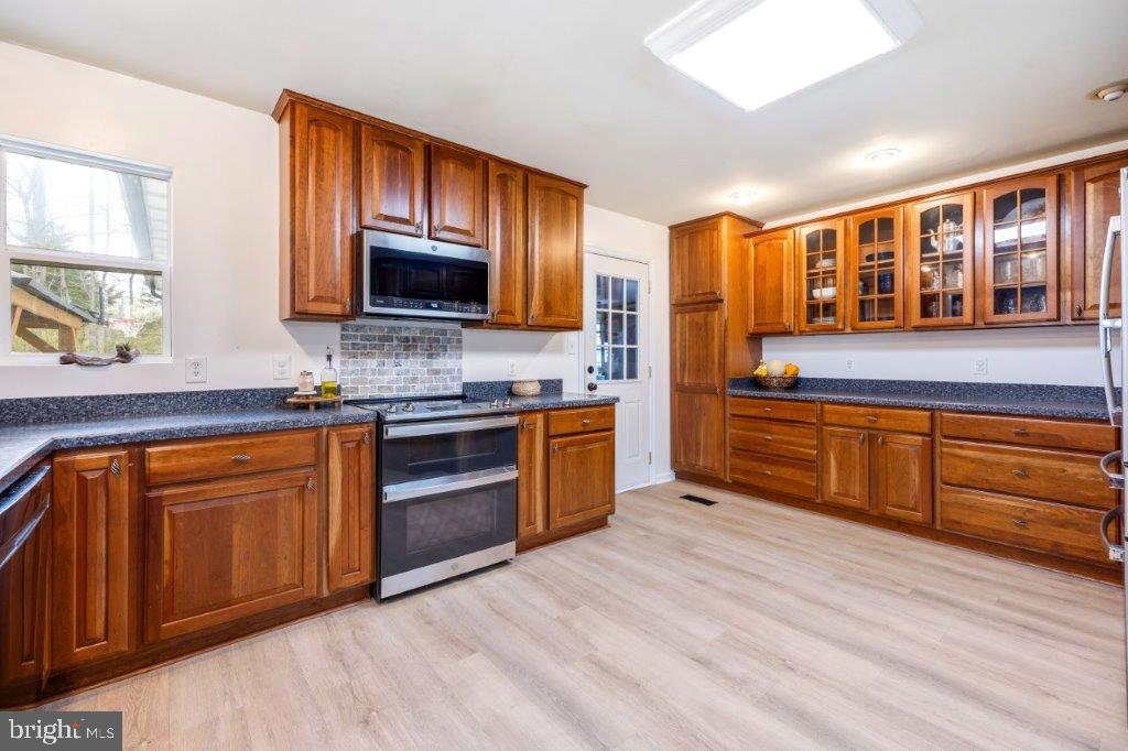 ROLLING HILLS - Residential