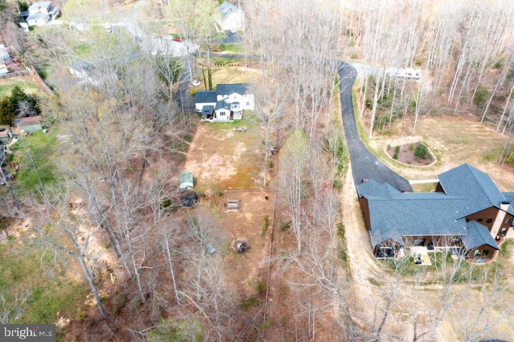 ROLLING HILLS - Residential