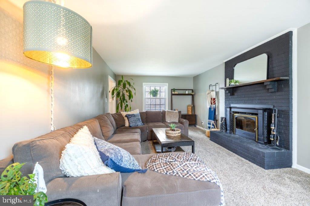 ROLLING HILLS - Residential