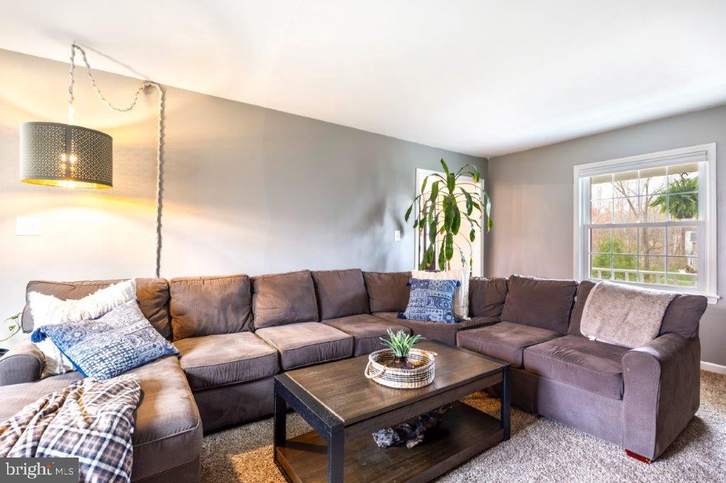 ROLLING HILLS - Residential