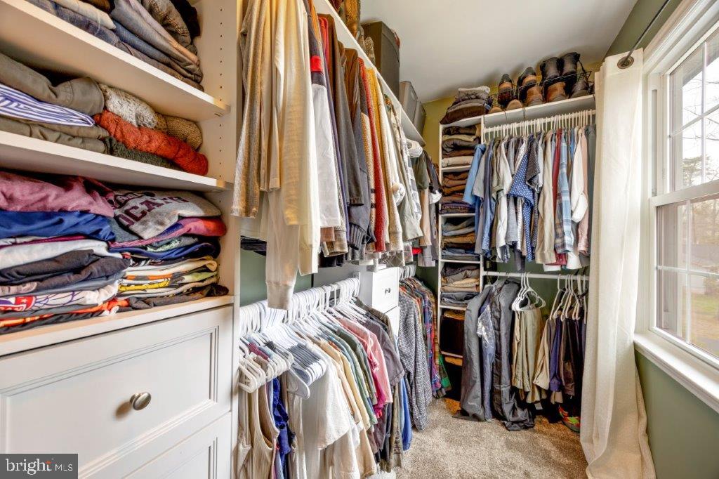 ROLLING HILLS - Residential