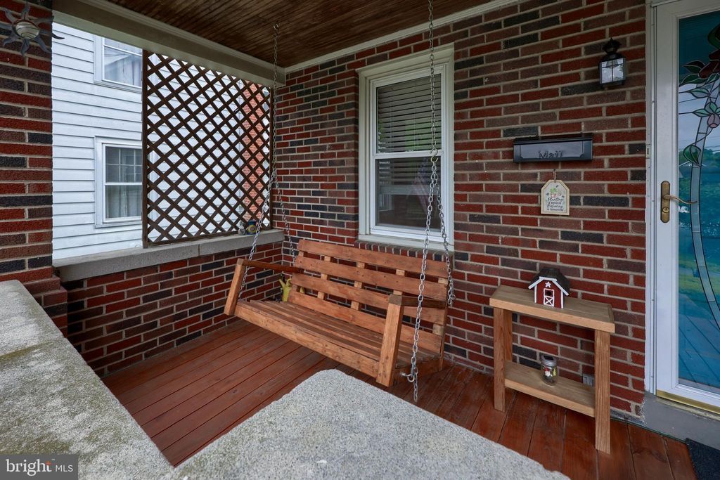 Photo of 321 Linden Street, Lititz, PA 17543 (MLS # PALA2052176)