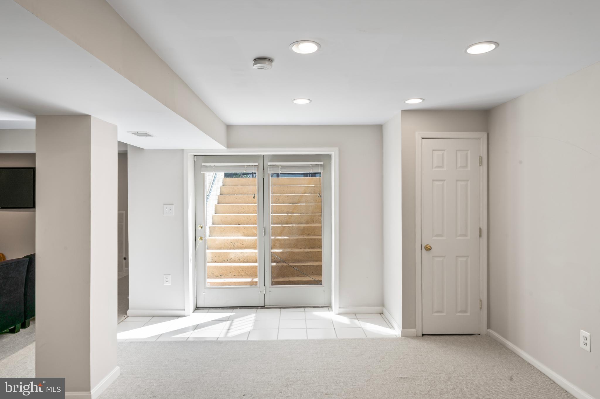 OAK FARMS - Residential