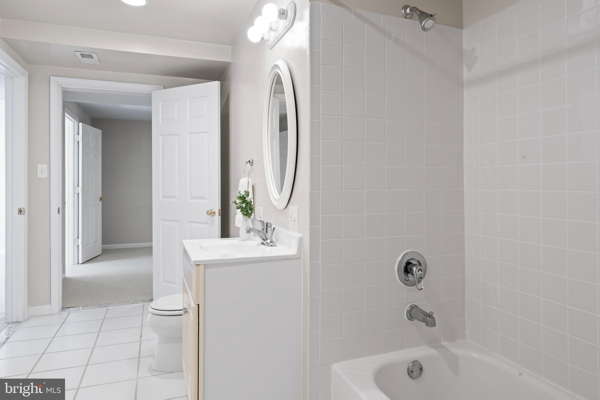 OAK FARMS - Residential