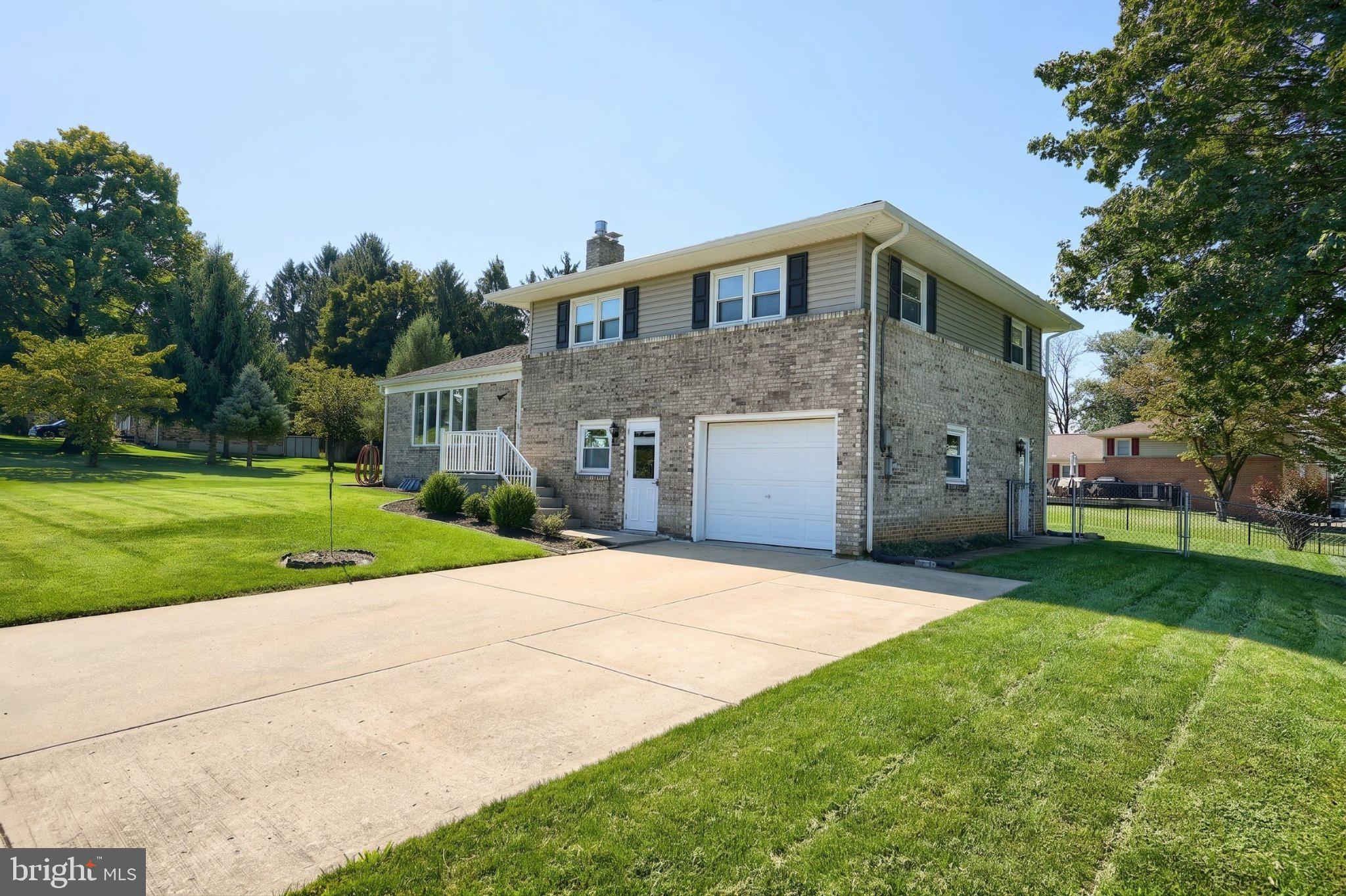 718 STOVERSTOWN ROAD