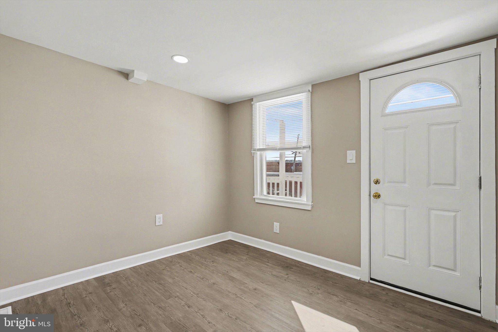 WEST END - Residential