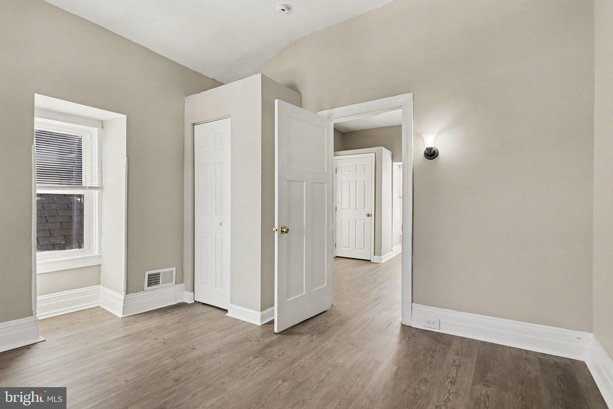 WEST END - Residential