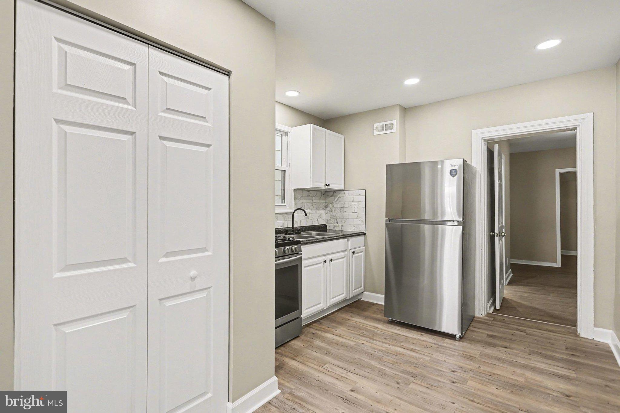 WEST END - Residential