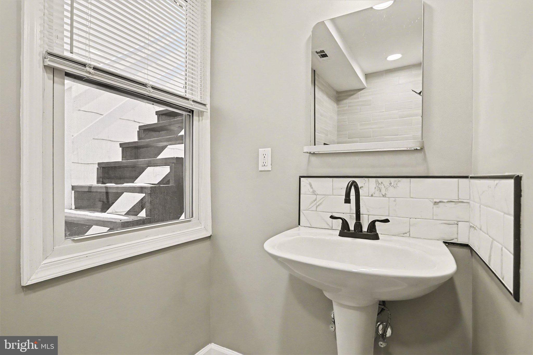 WEST END - Residential