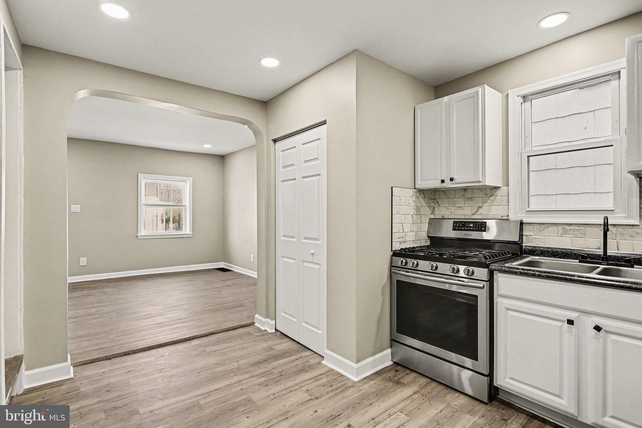 WEST END - Residential