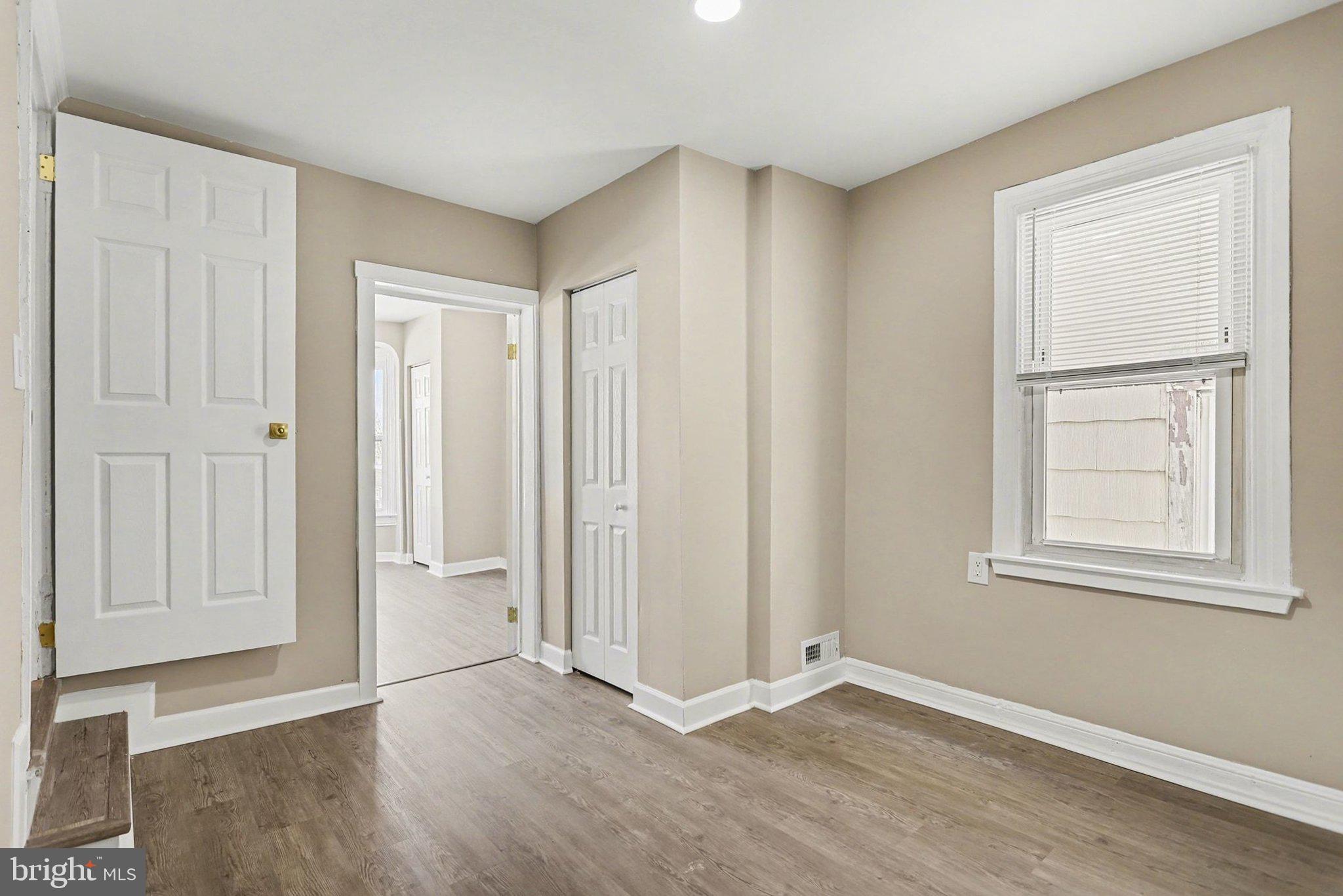 WEST END - Residential