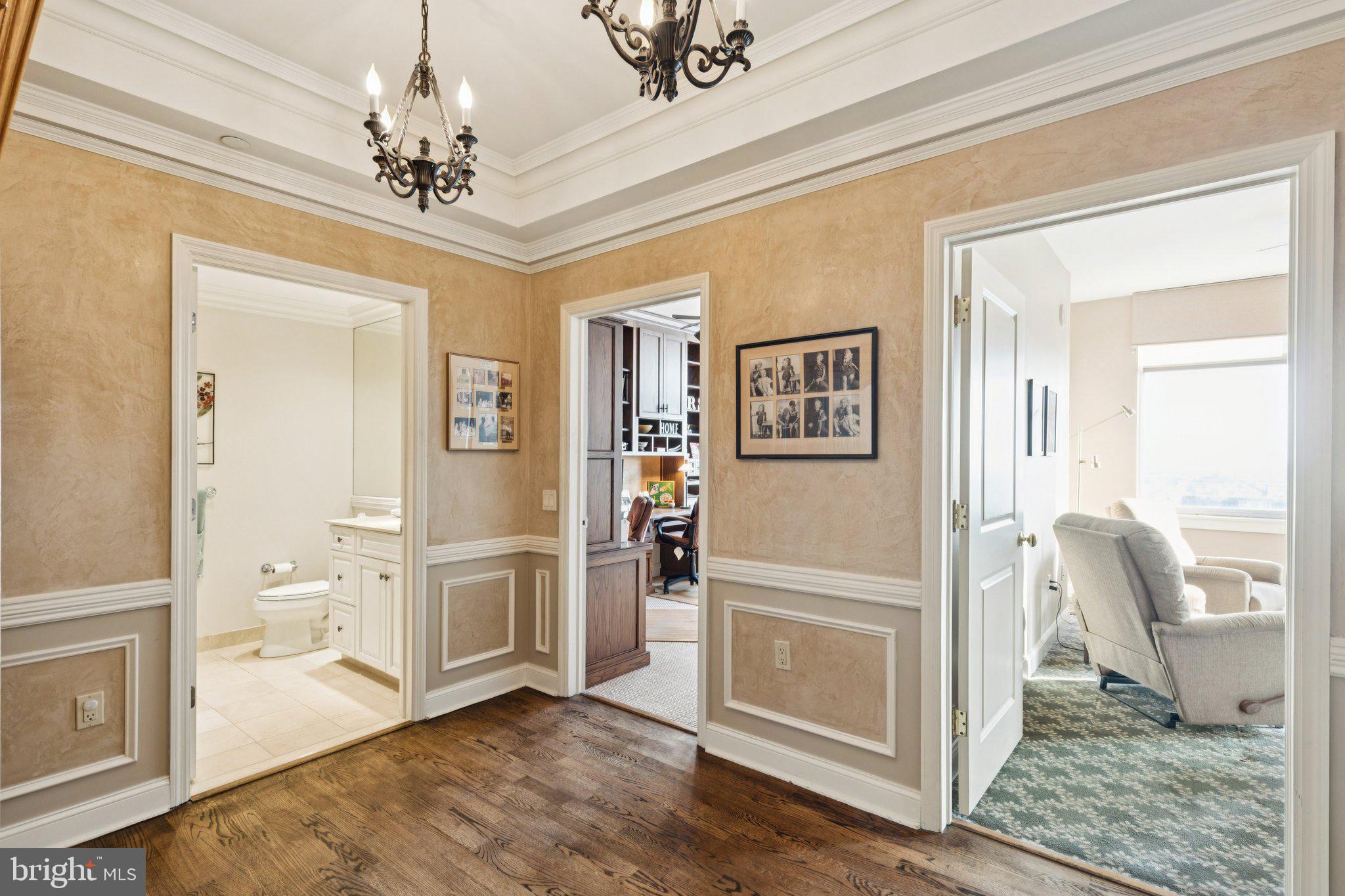 AVENUE OF THE ARTS - Residential