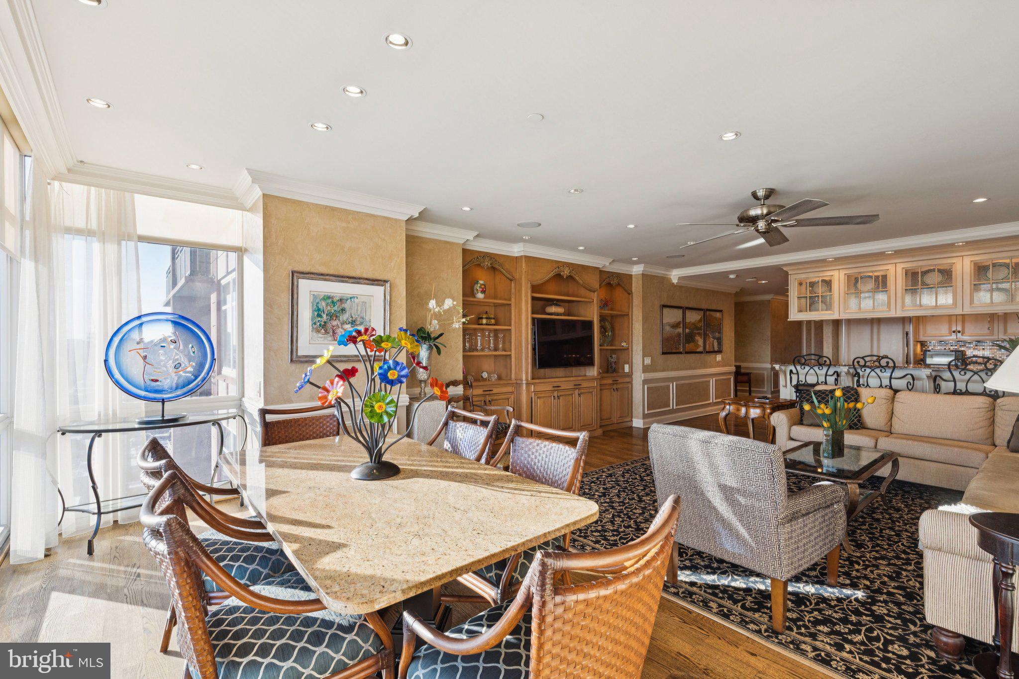 AVENUE OF THE ARTS - Residential