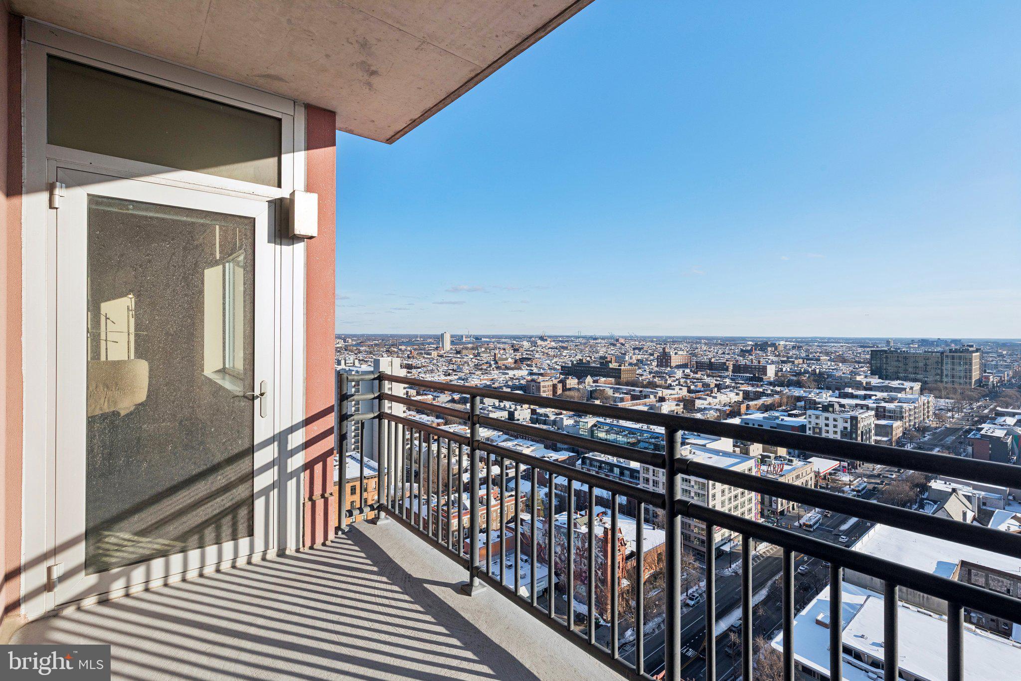 AVENUE OF THE ARTS - Residential