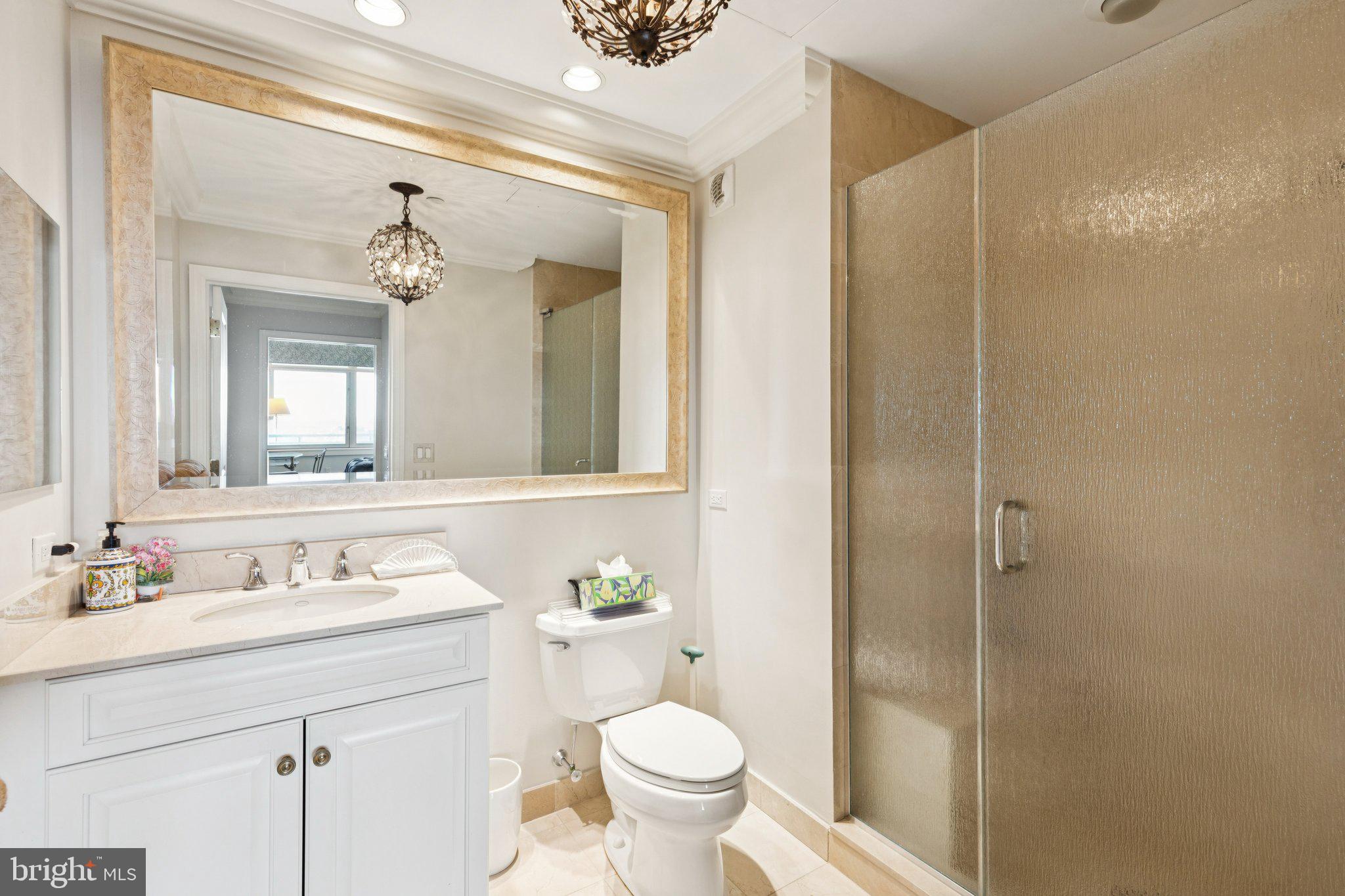 AVENUE OF THE ARTS - Residential