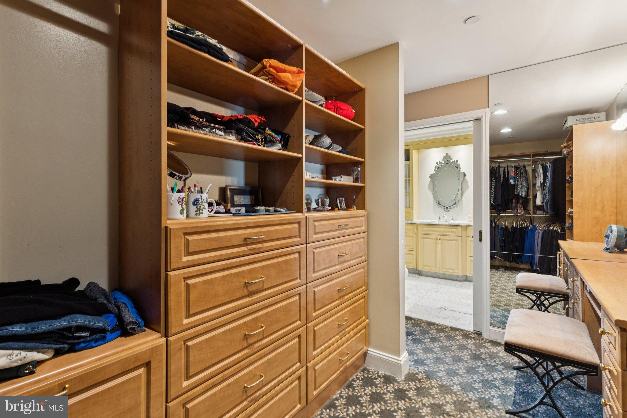 AVENUE OF THE ARTS - Residential