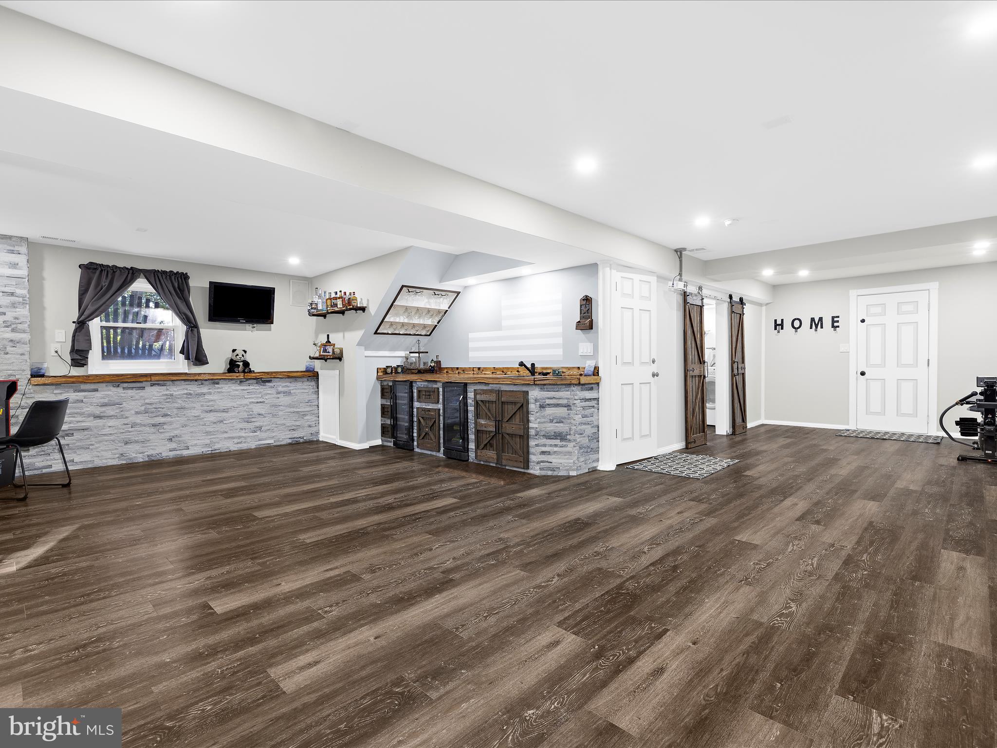 LAKE LINGANORE - Residential