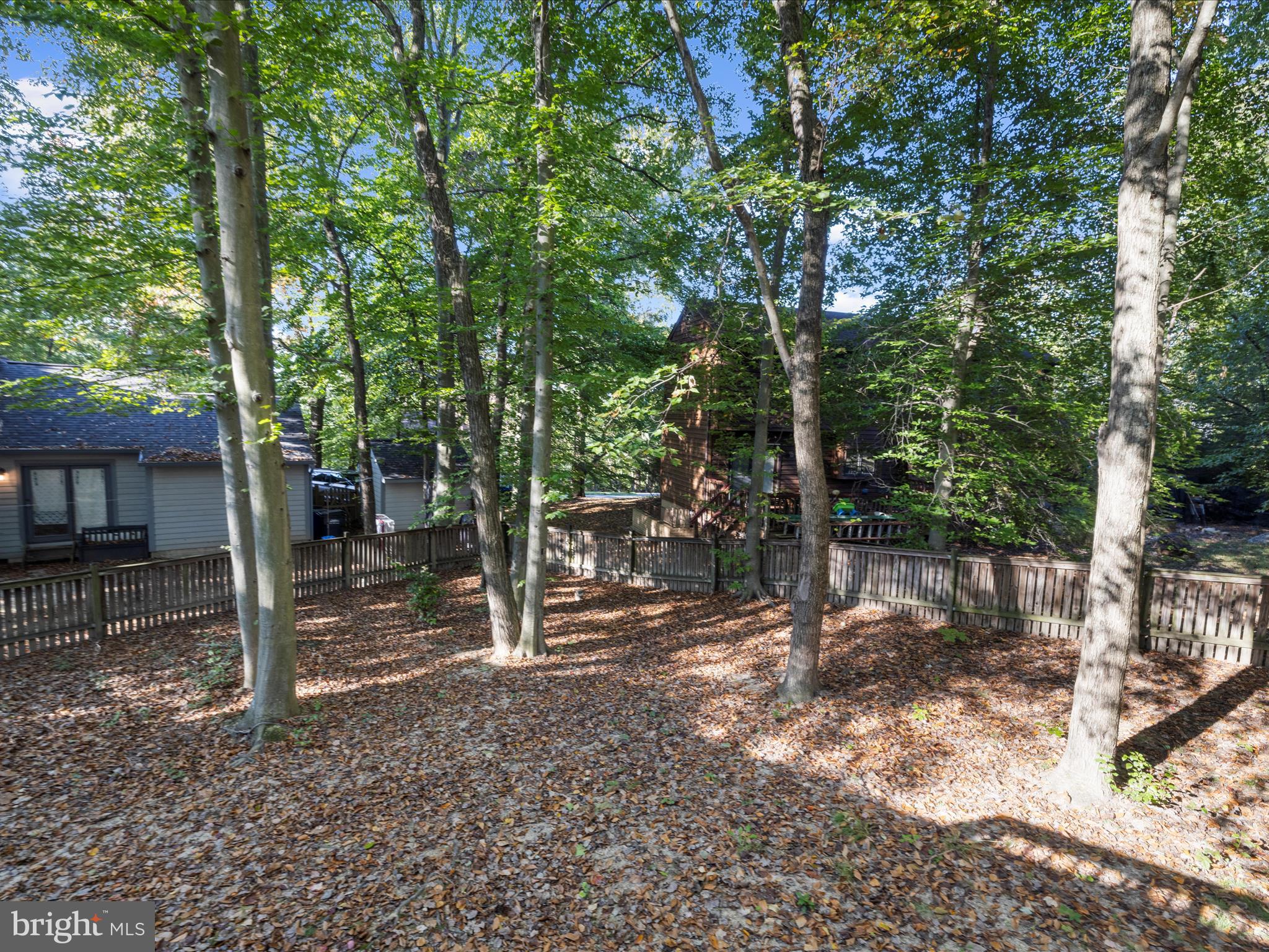 LAKE LINGANORE - Residential