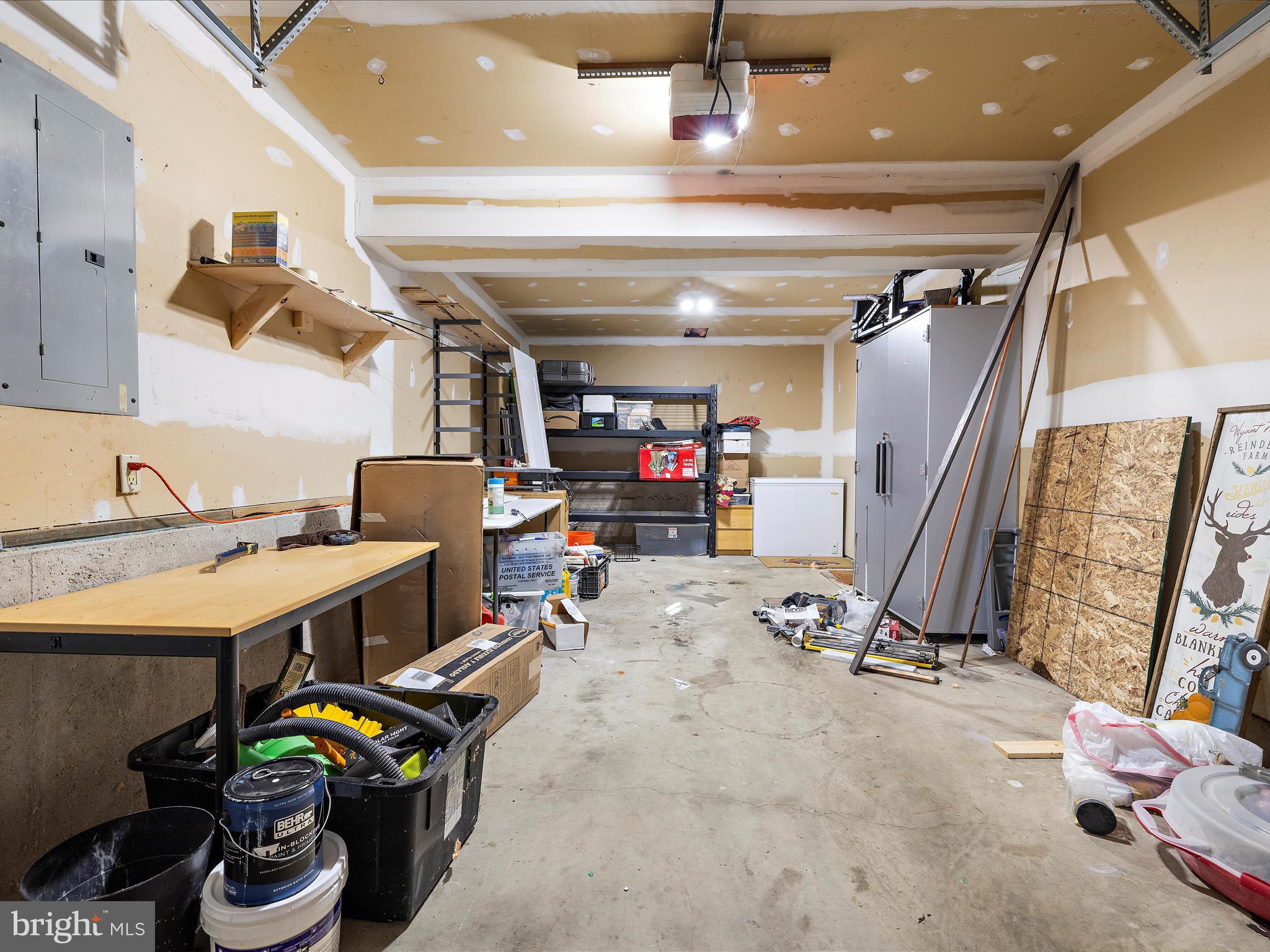 LAKE LINGANORE - Residential