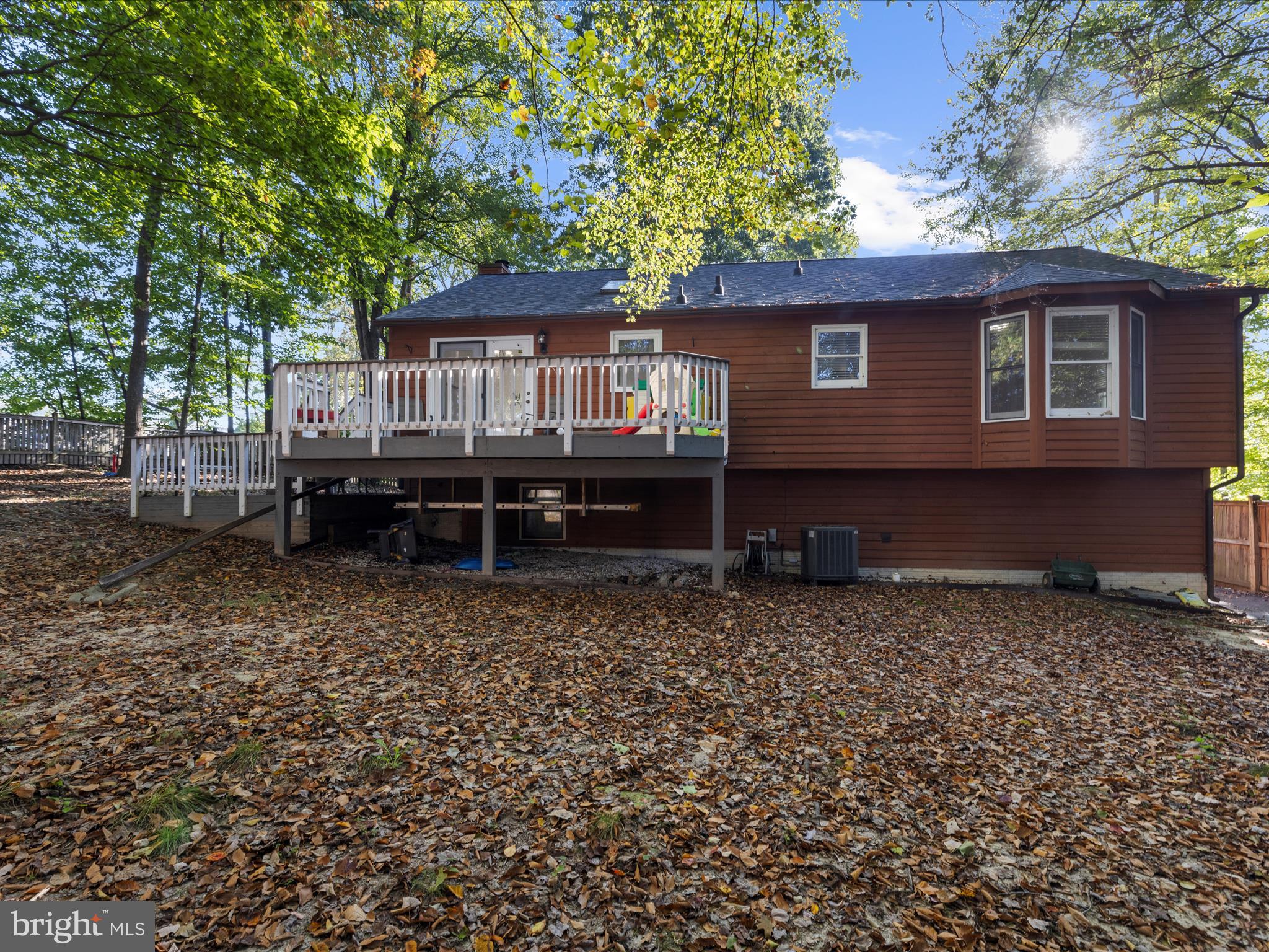 LAKE LINGANORE - Residential