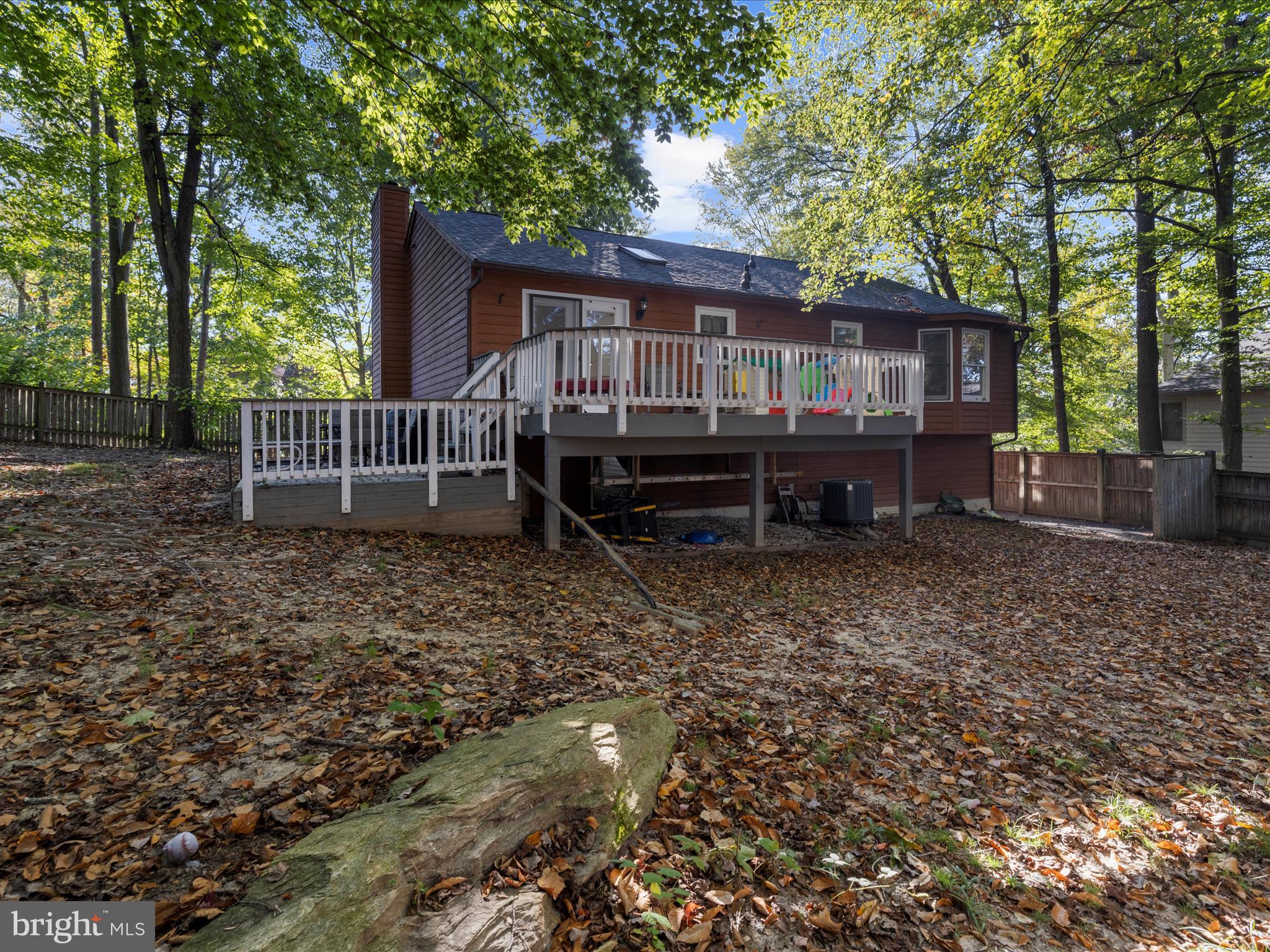 LAKE LINGANORE - Residential