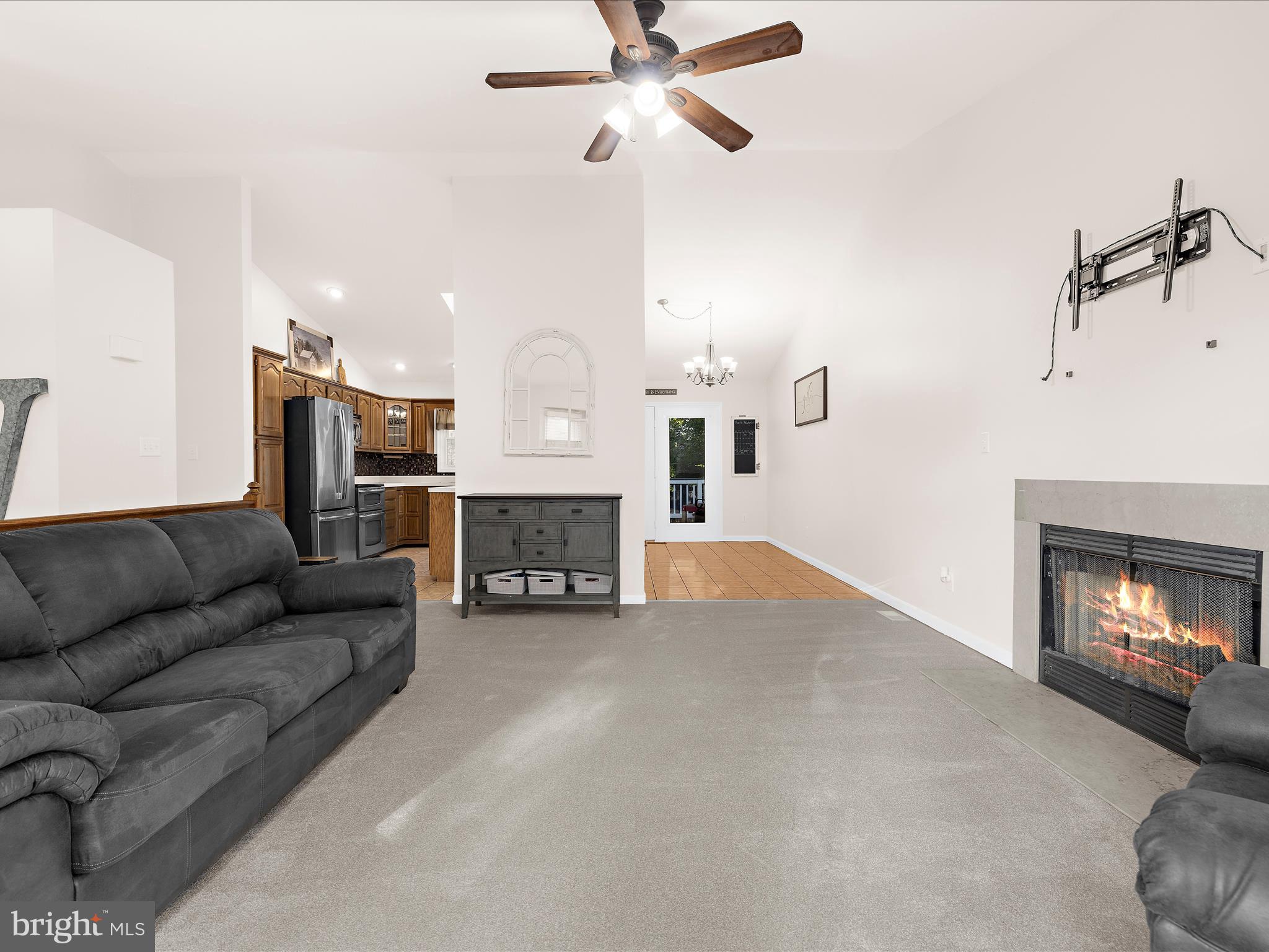 LAKE LINGANORE - Residential