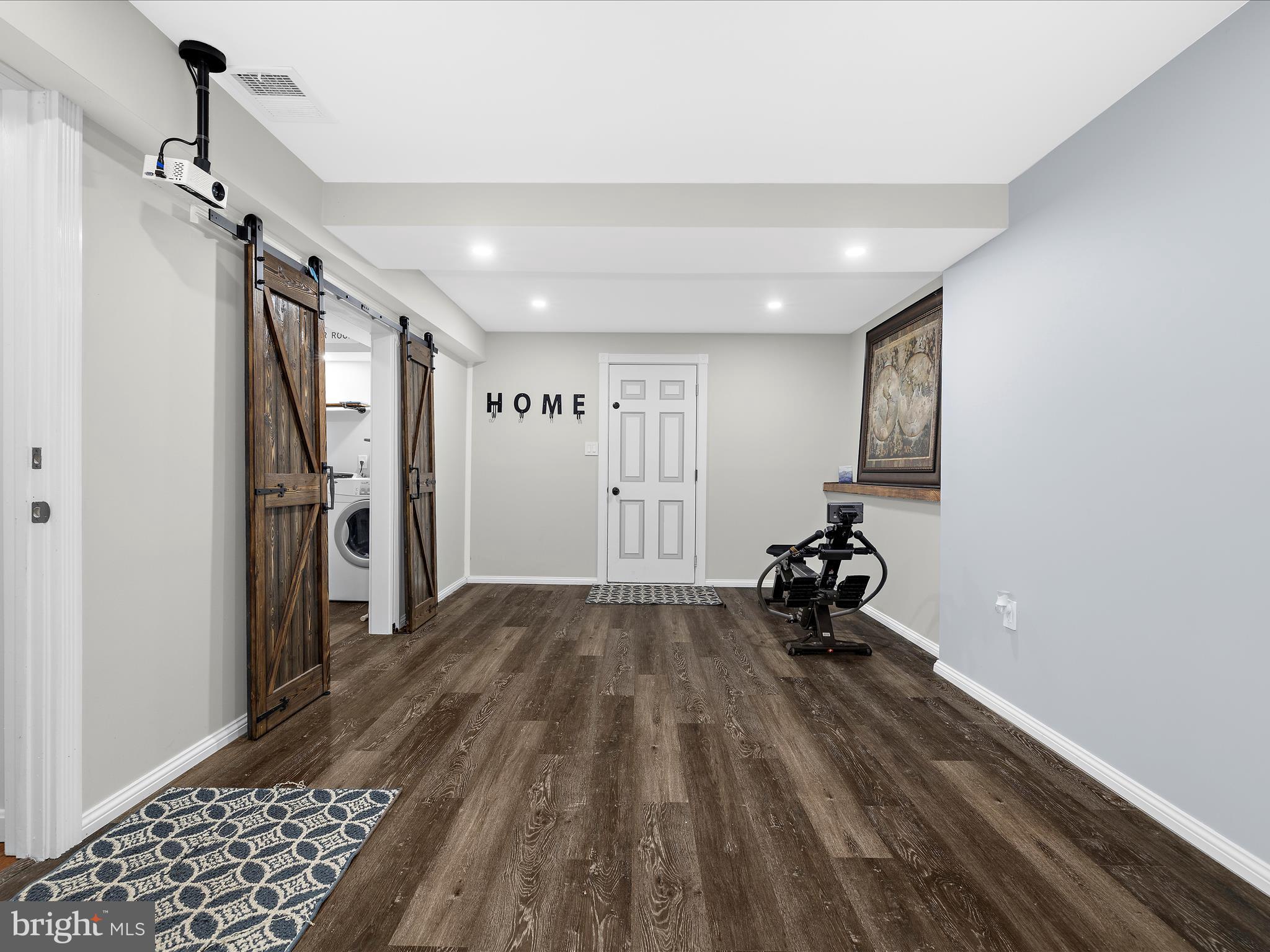 LAKE LINGANORE - Residential