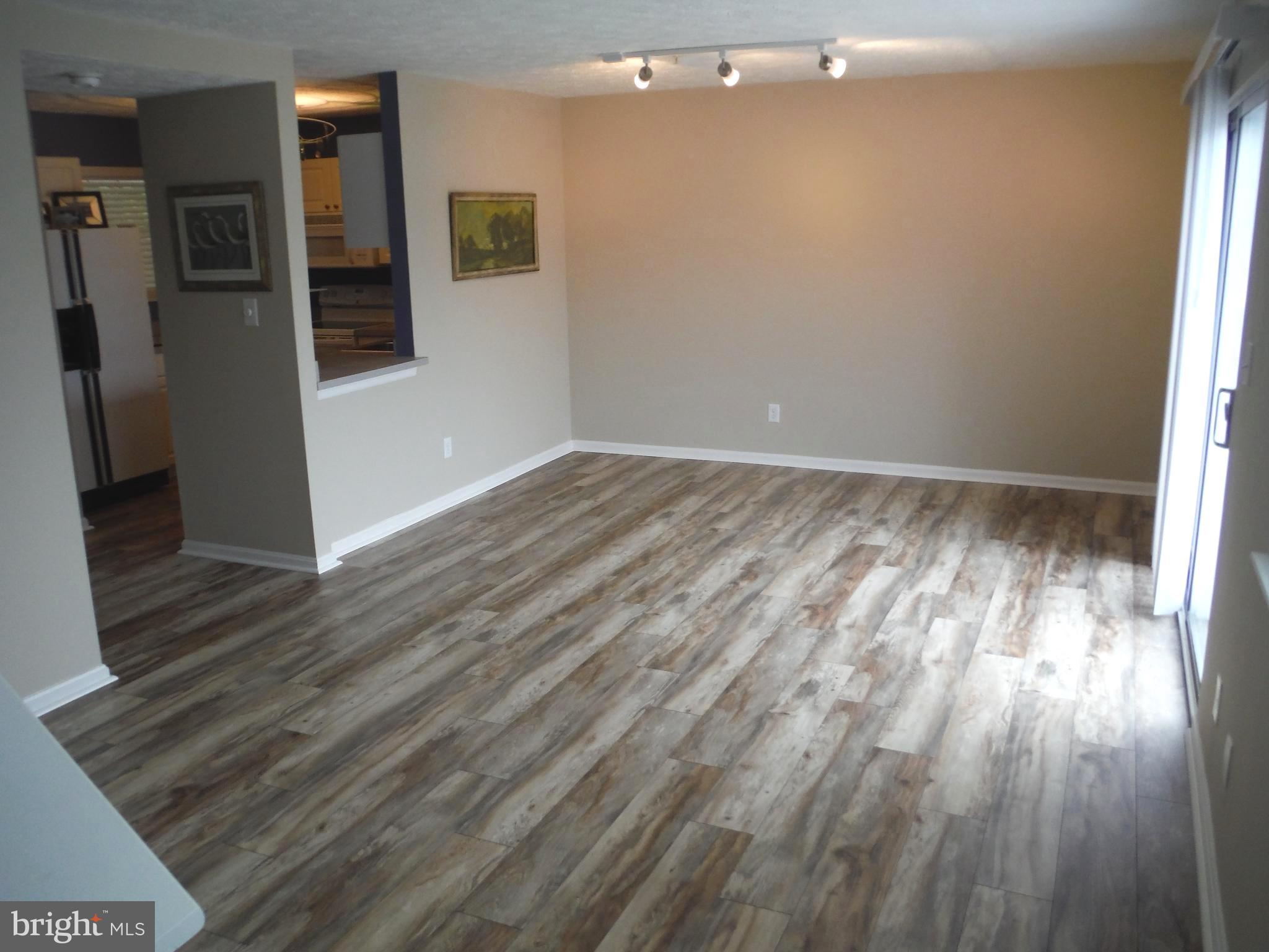 TOMES LANDING - Residential