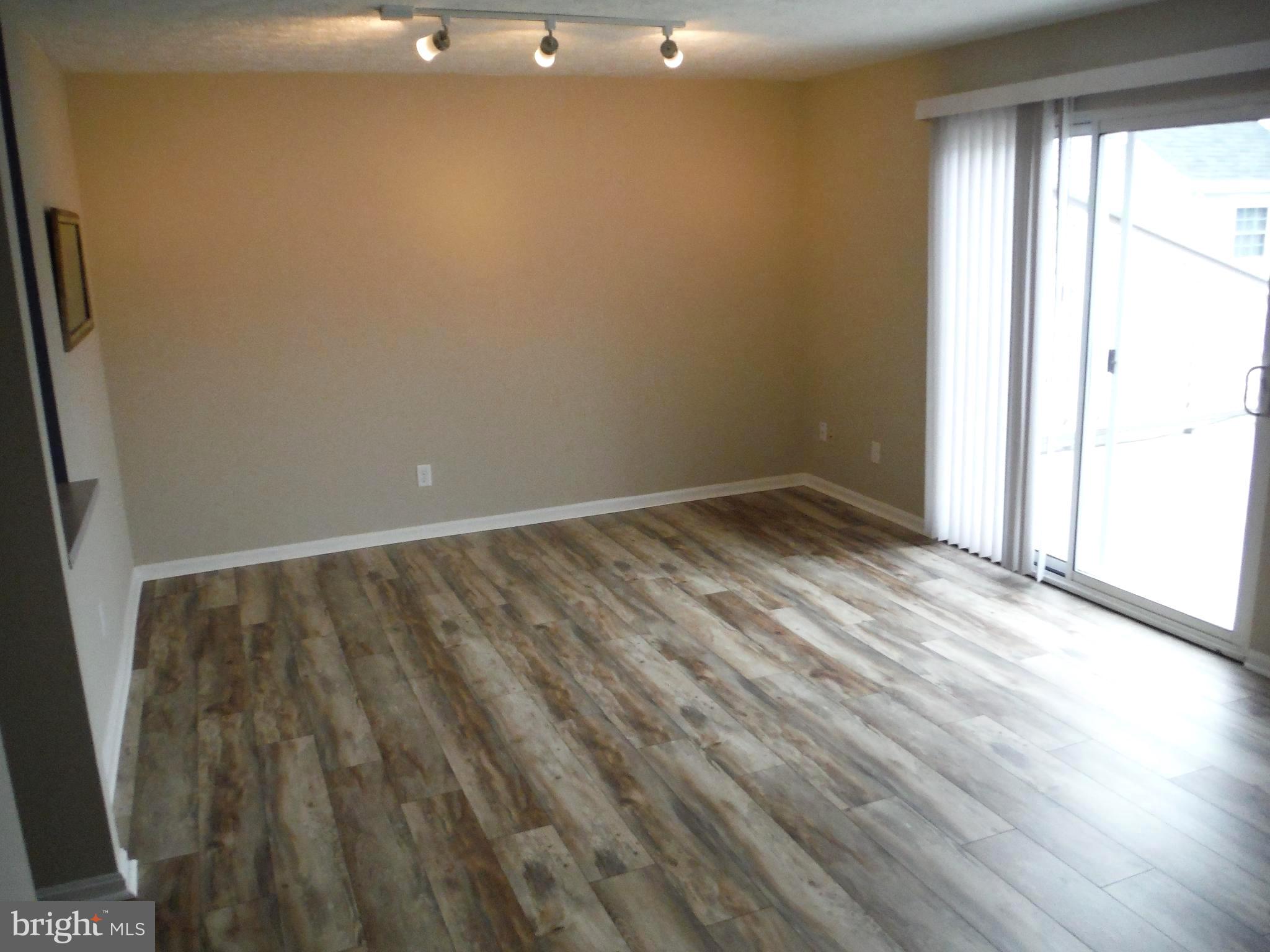 TOMES LANDING - Residential