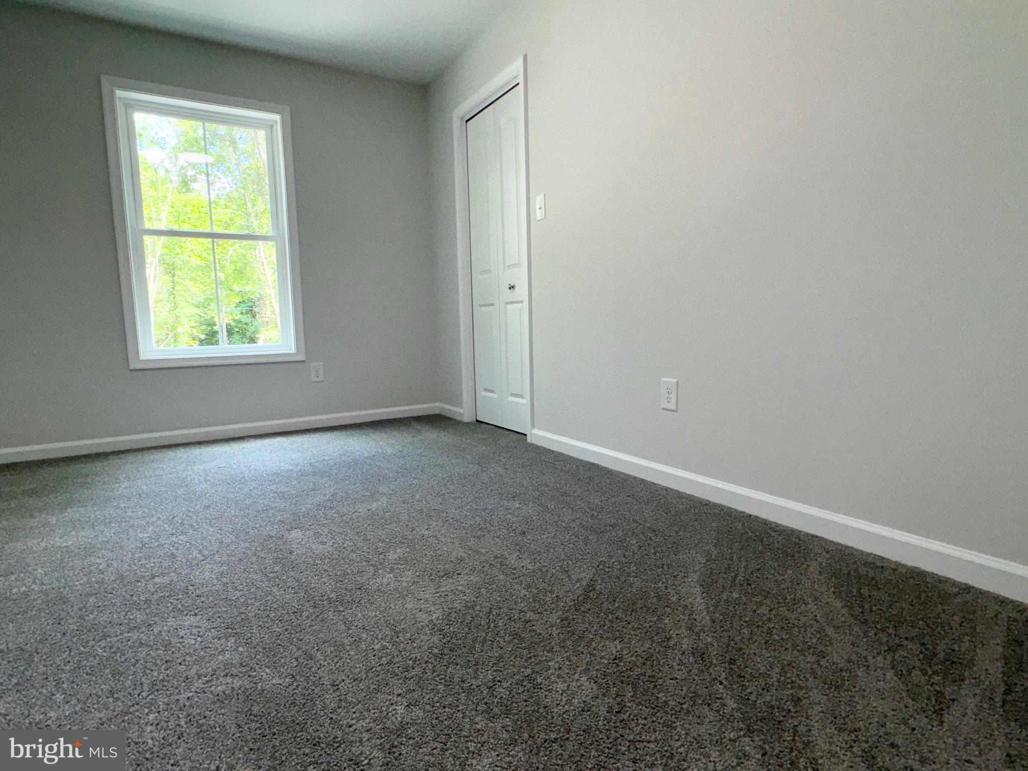 FOXWOOD KNOLLS - Residential