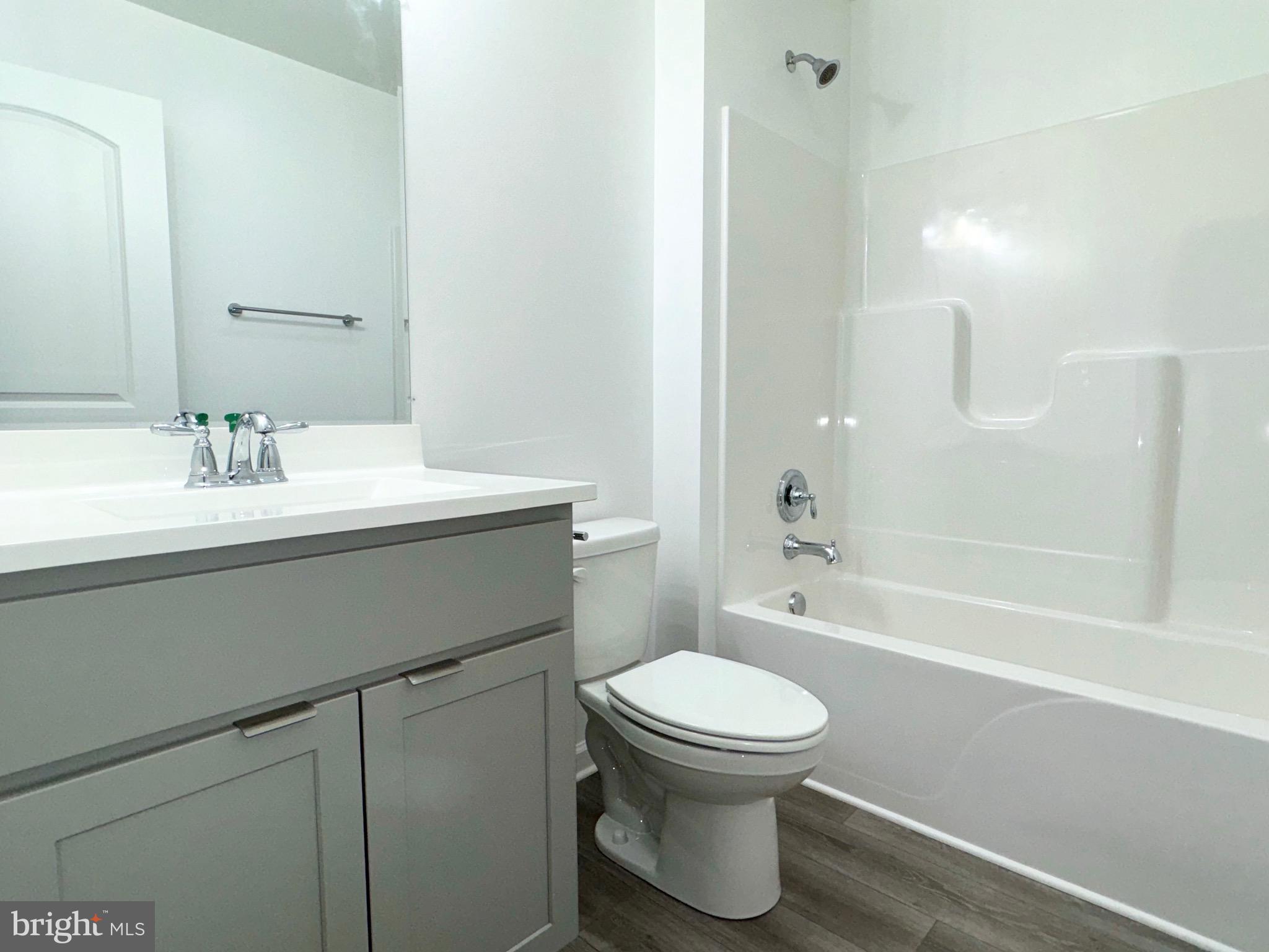 FOXWOOD KNOLLS - Residential