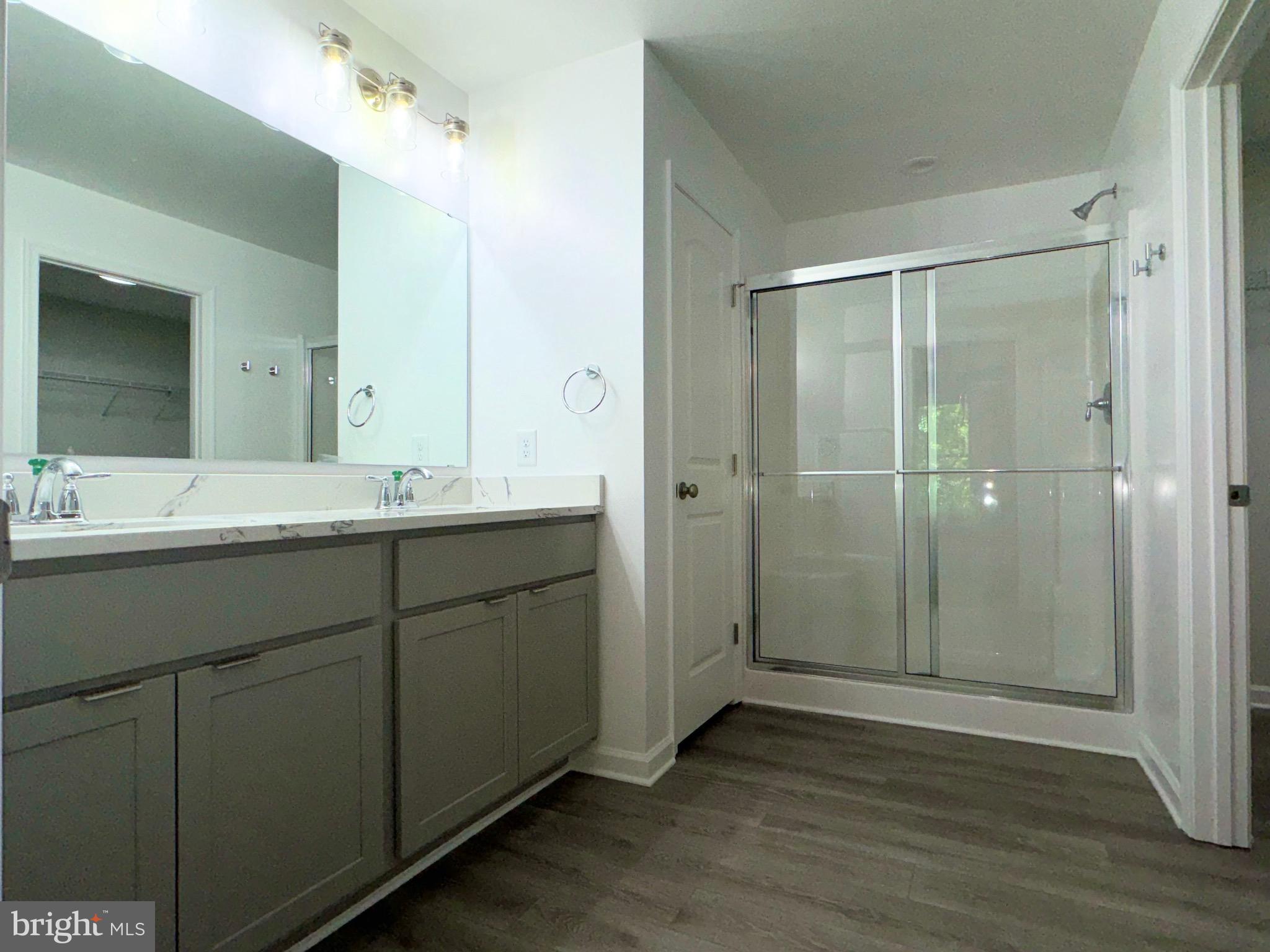 FOXWOOD KNOLLS - Residential