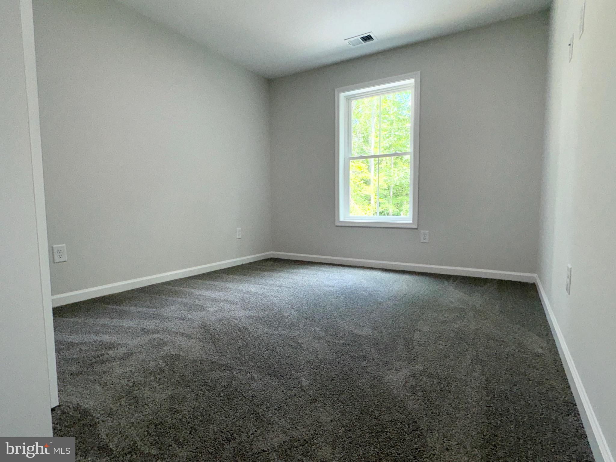 FOXWOOD KNOLLS - Residential