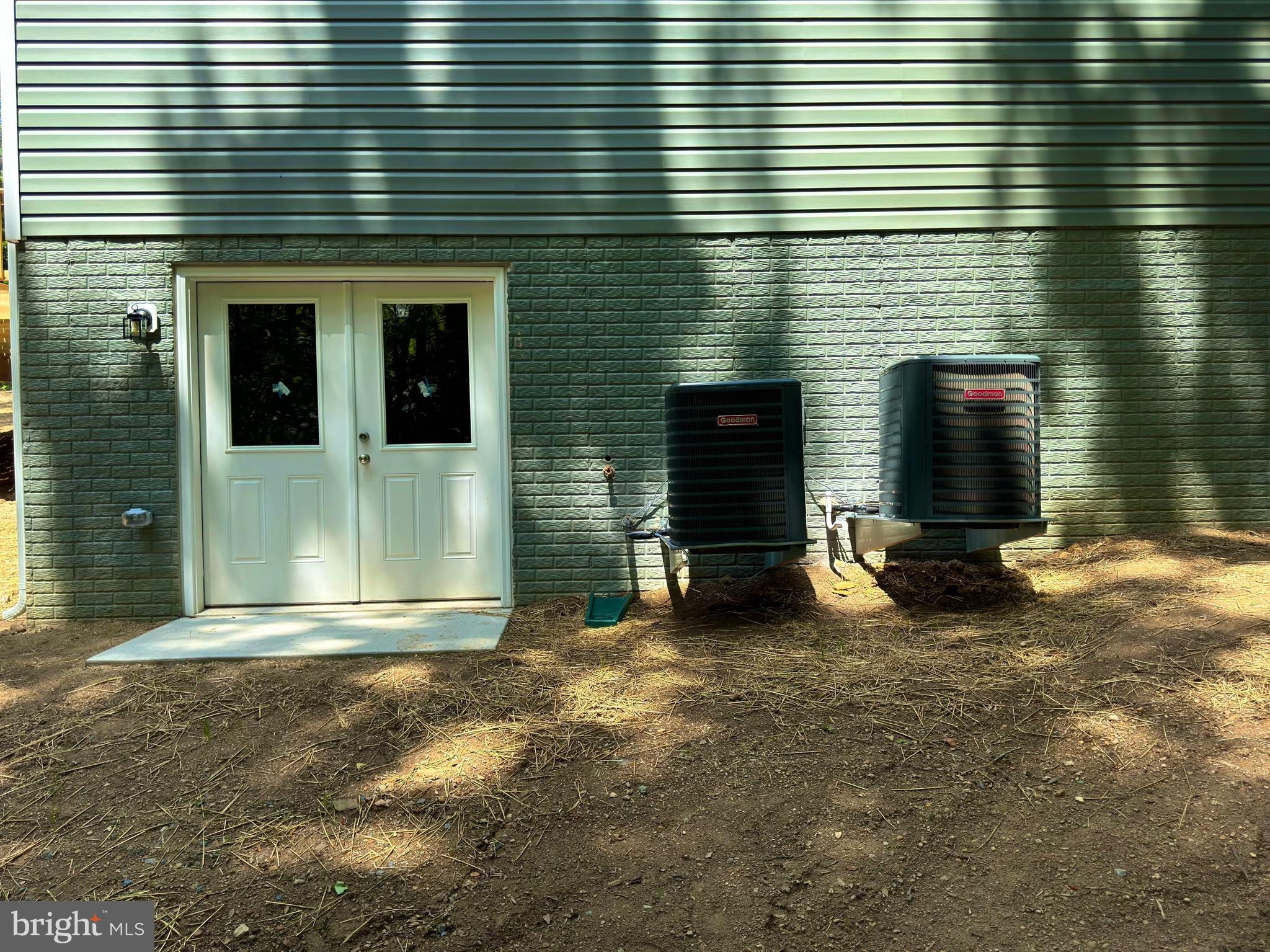 FOXWOOD KNOLLS - Residential