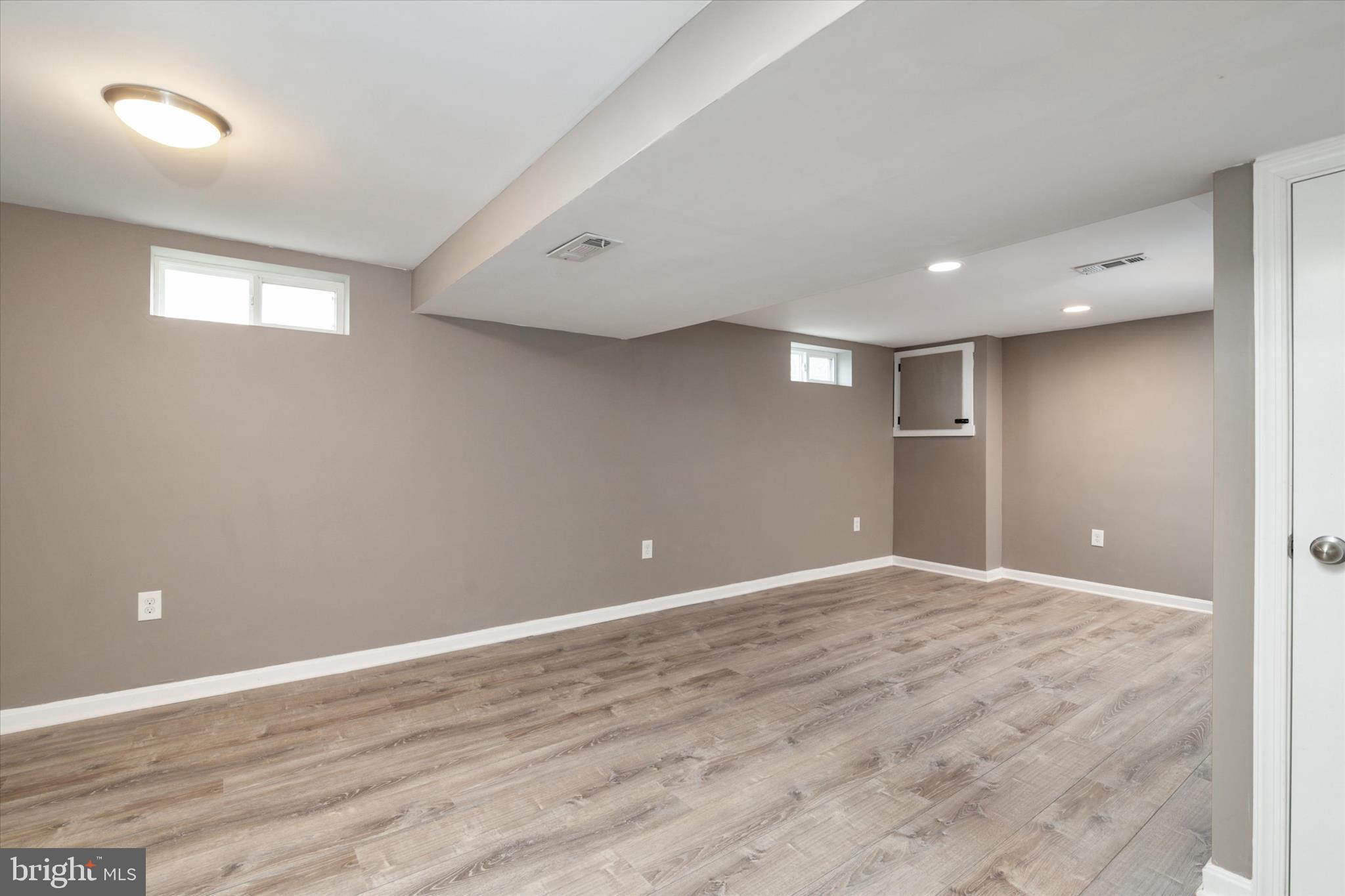 ROLAND TERRACE - Residential